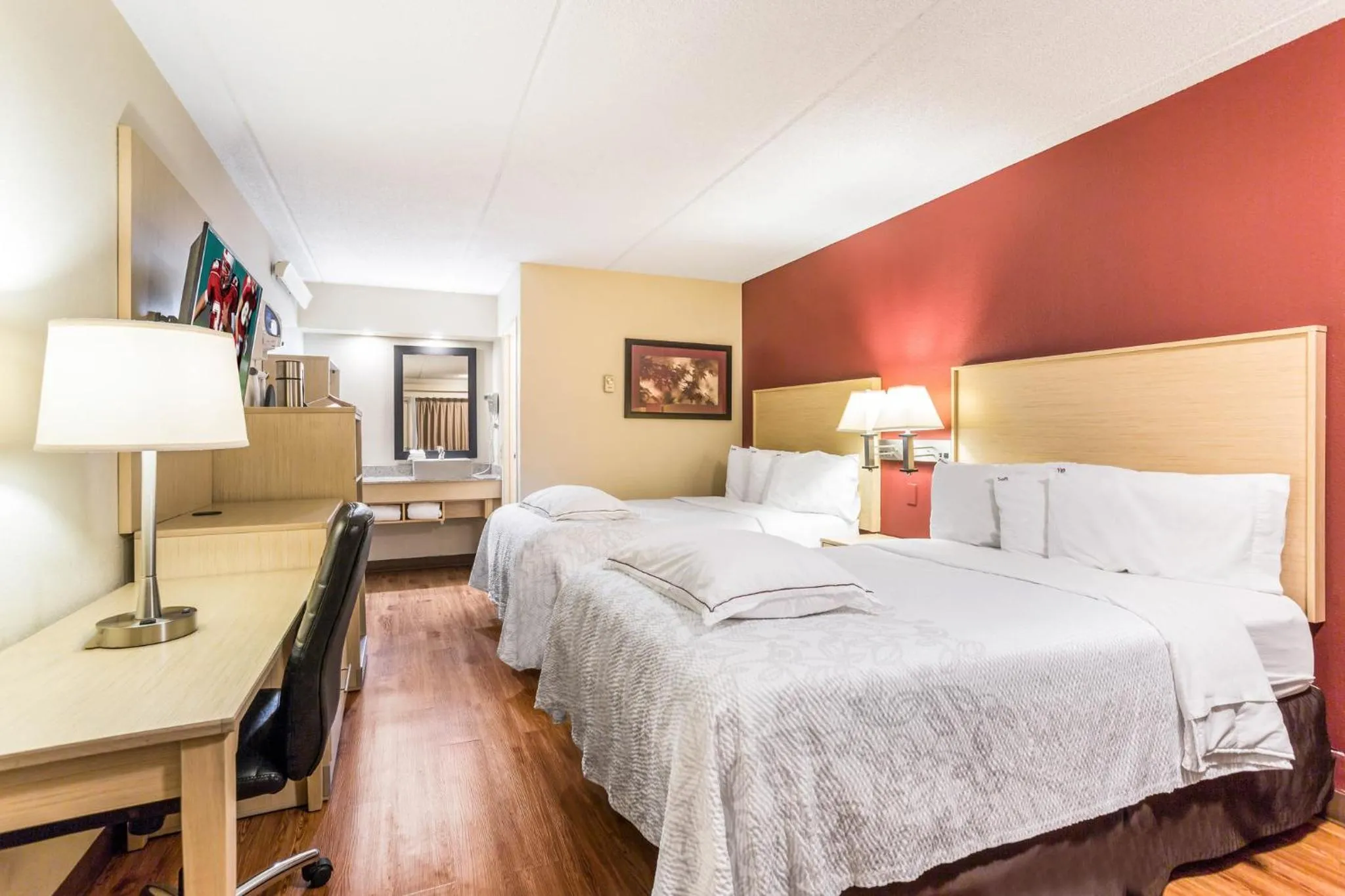 Photo of the whole room in Red Roof Inn PLUS+ Nashville North Goodlettsville