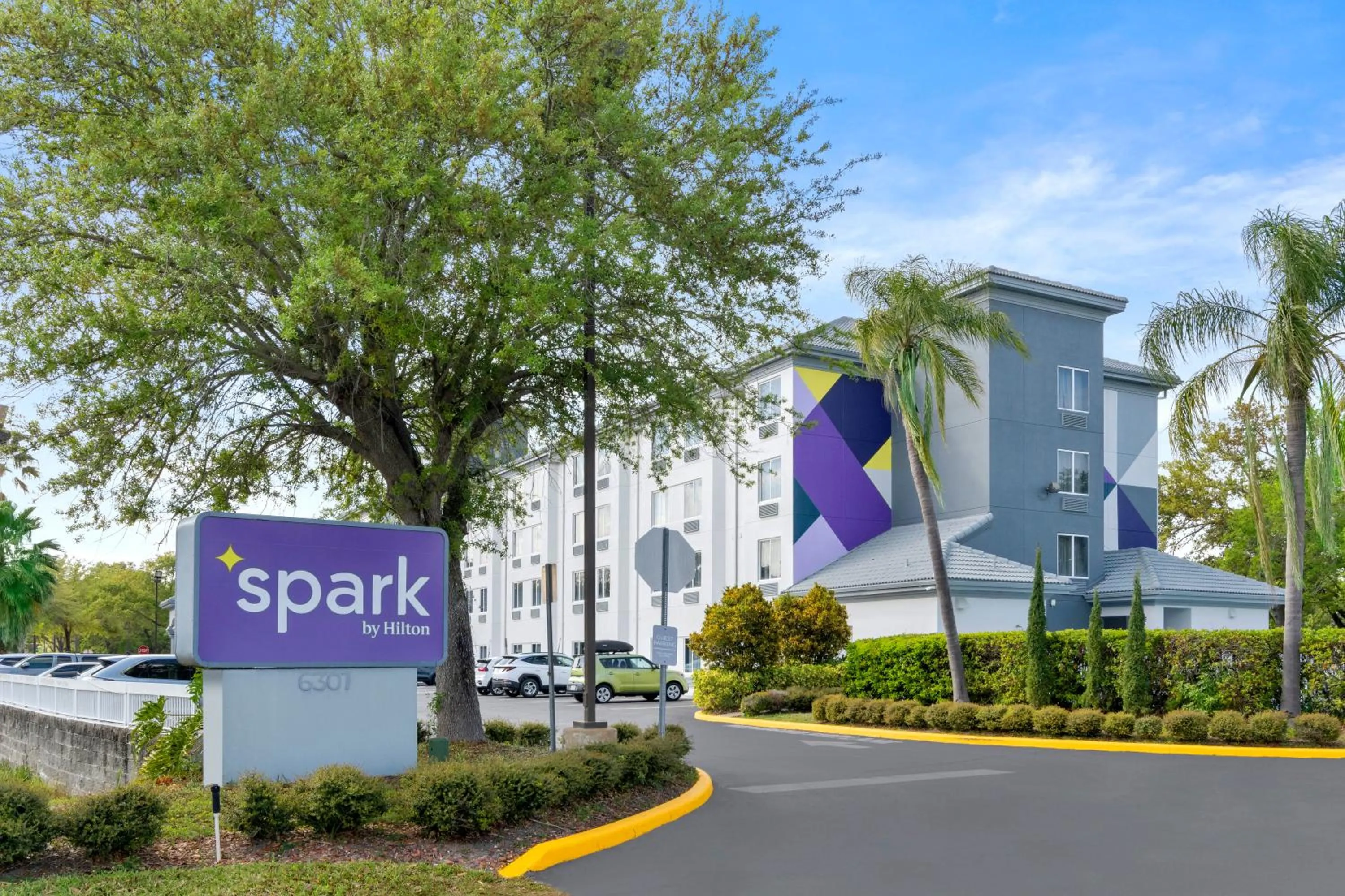 Property building in Spark by Hilton Orlando near SeaWorld