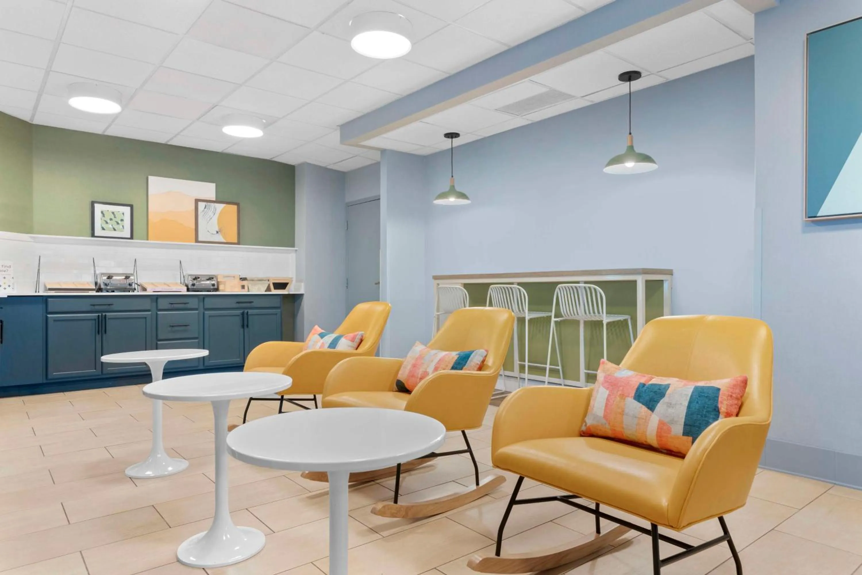 Breakfast in Spark by Hilton Orlando near SeaWorld