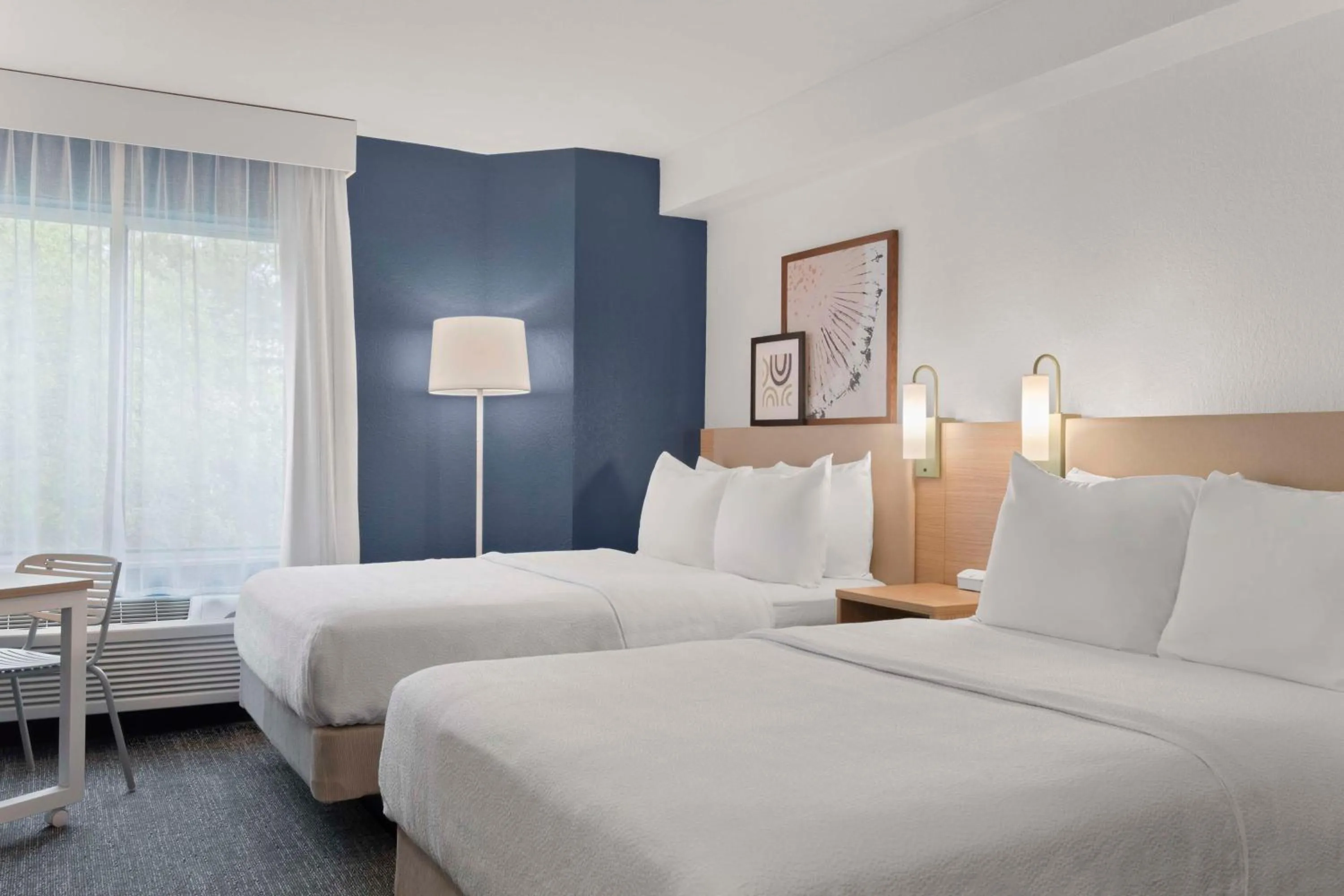 Bed in Best Western Orlando Theme Parks