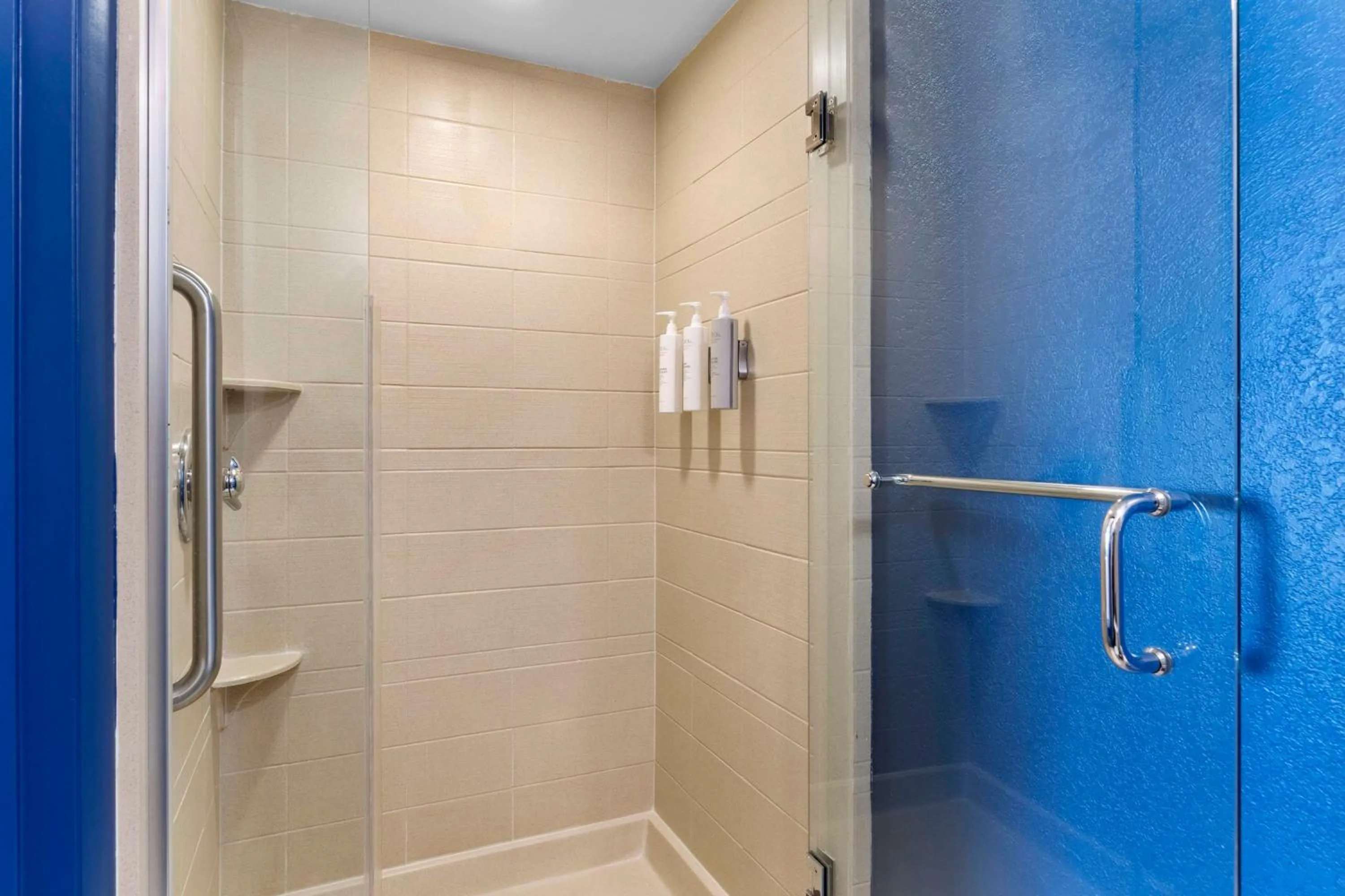 Bathroom in Spark by Hilton Orlando near SeaWorld