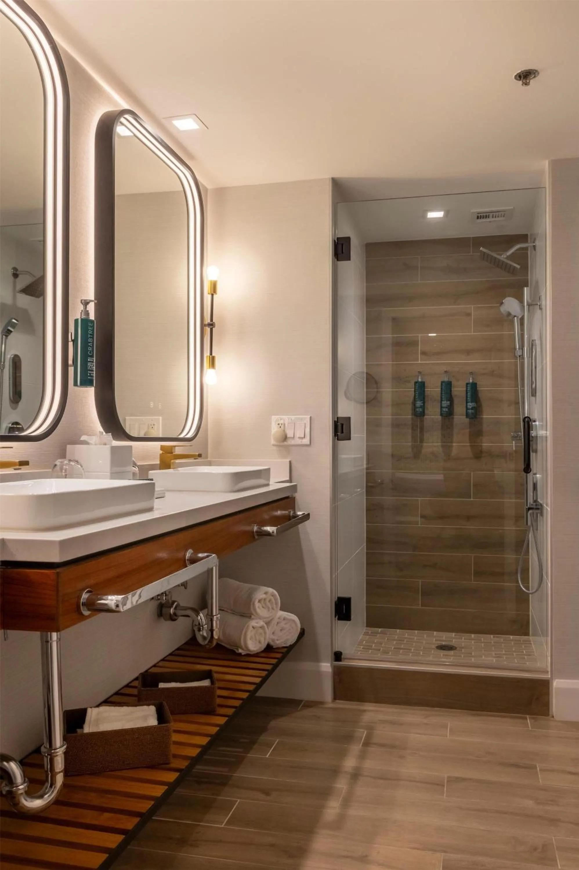 Bathroom in The Waterfront Beach Resort, A Hilton Hotel