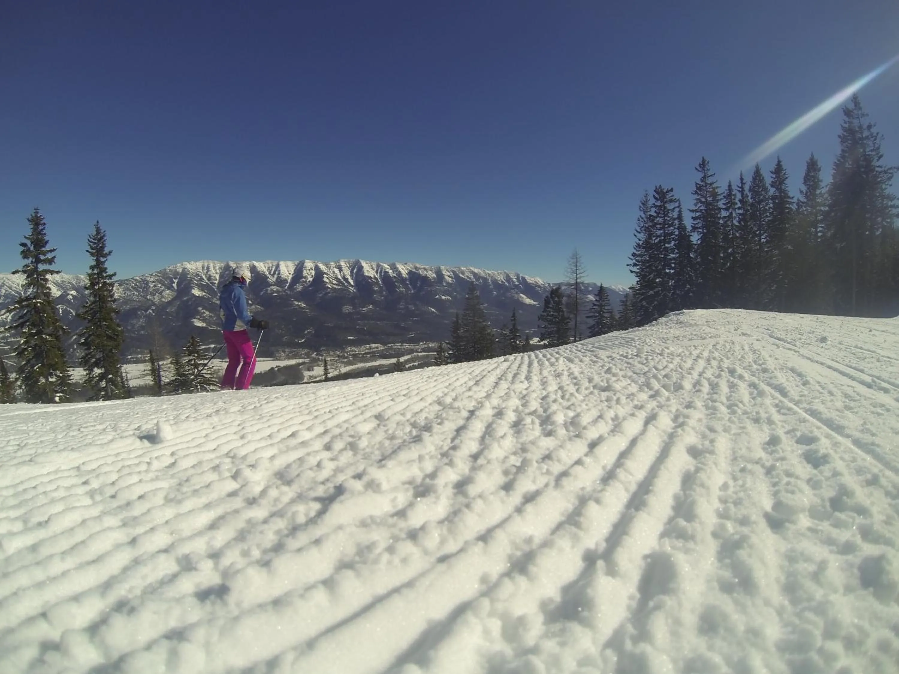 Skiing in Fernie Slopeside Lodge
