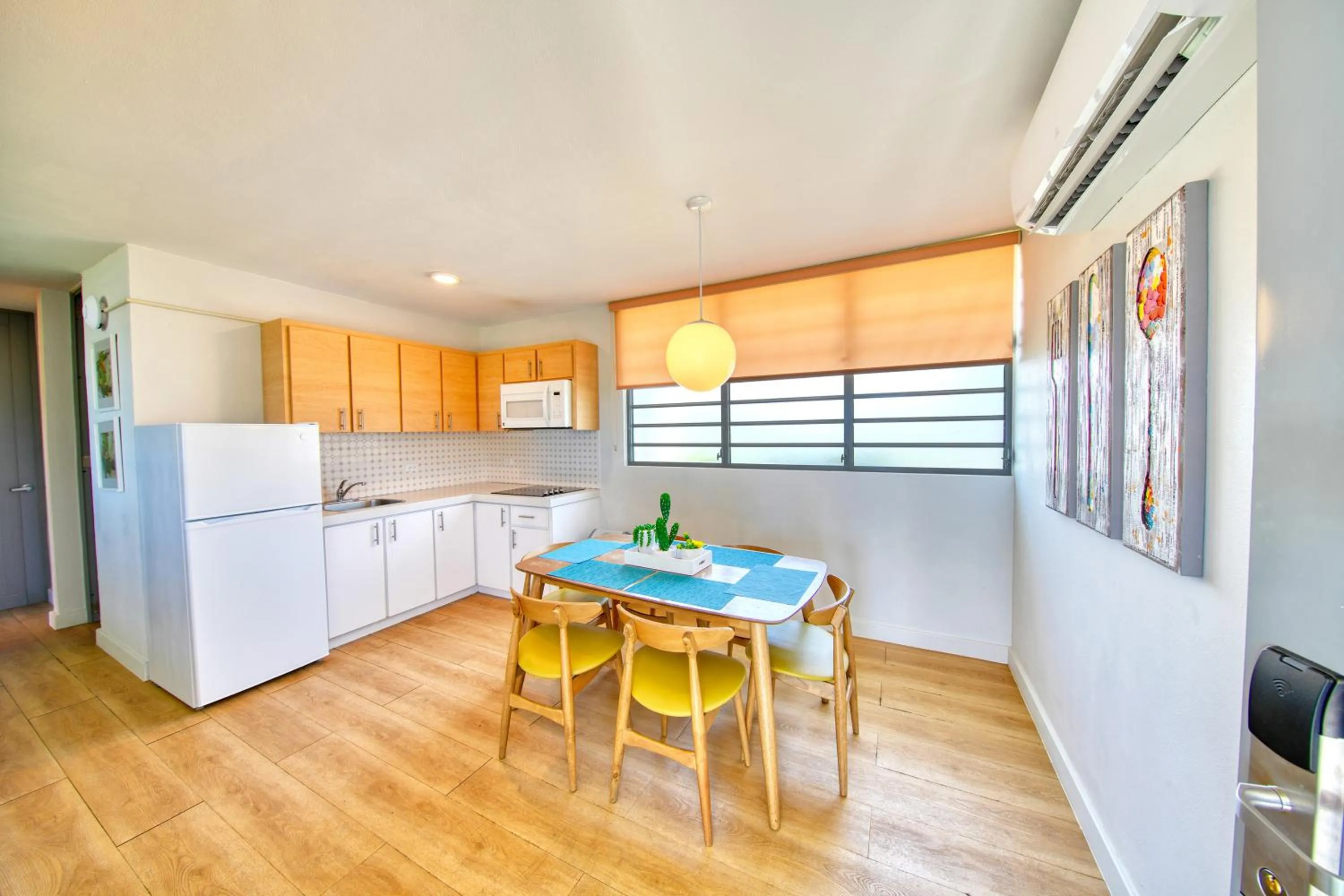 Kitchen or kitchenette in Rincon of the Seas Grand Caribbean Hotel