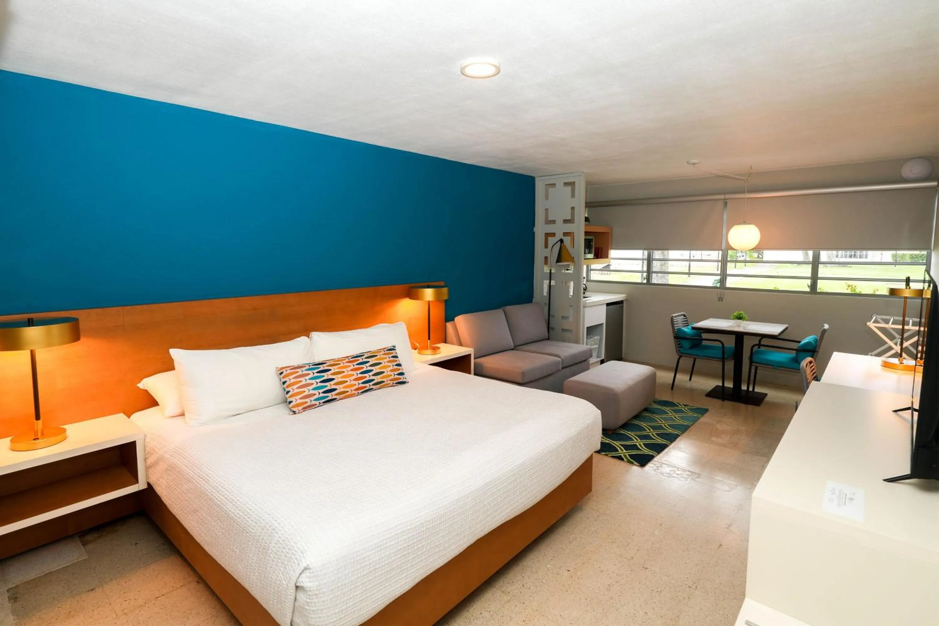 Bed in Rincon of the Seas Grand Caribbean Hotel