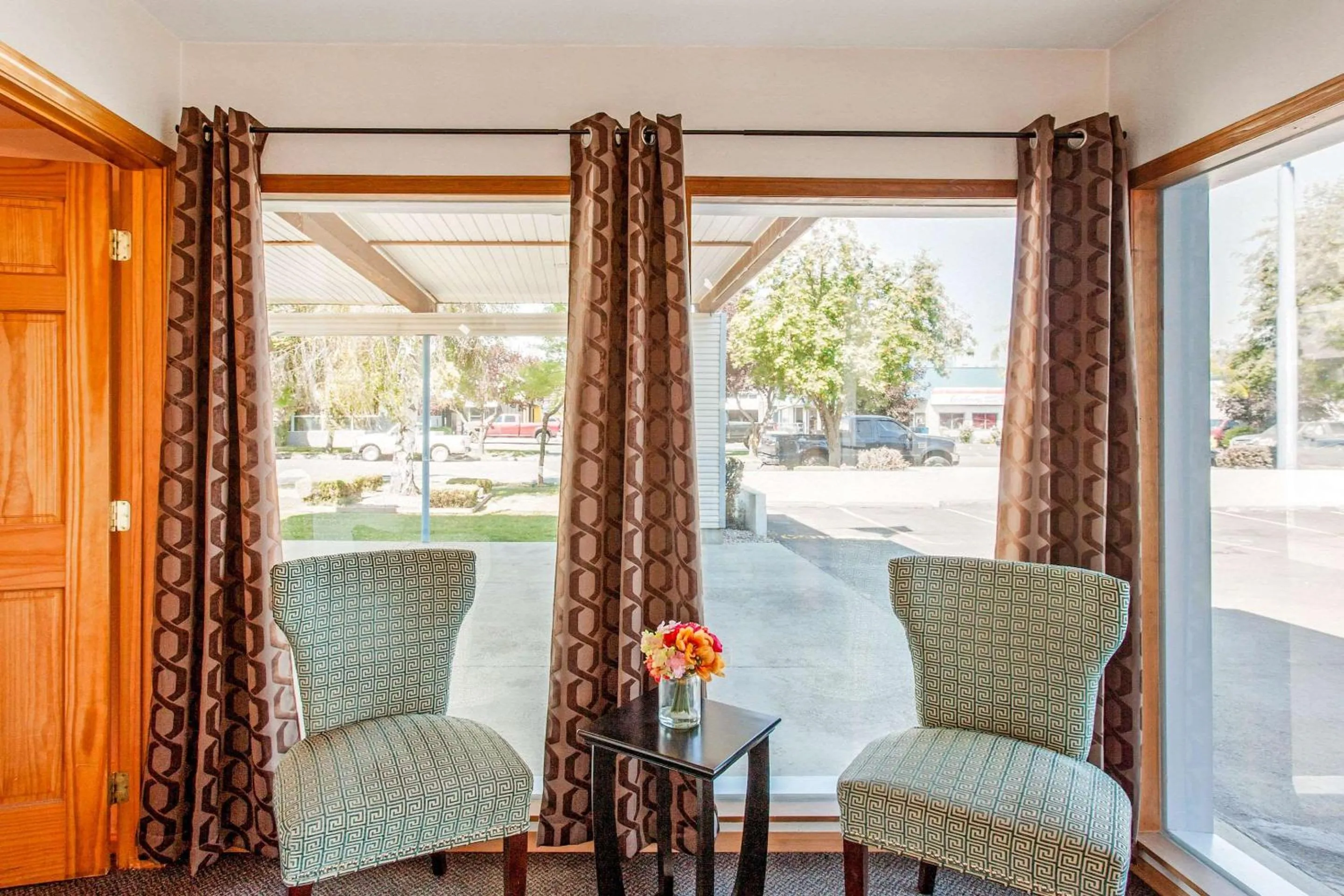 Lobby or reception in Rodeway Inn Coeur d'Alene
