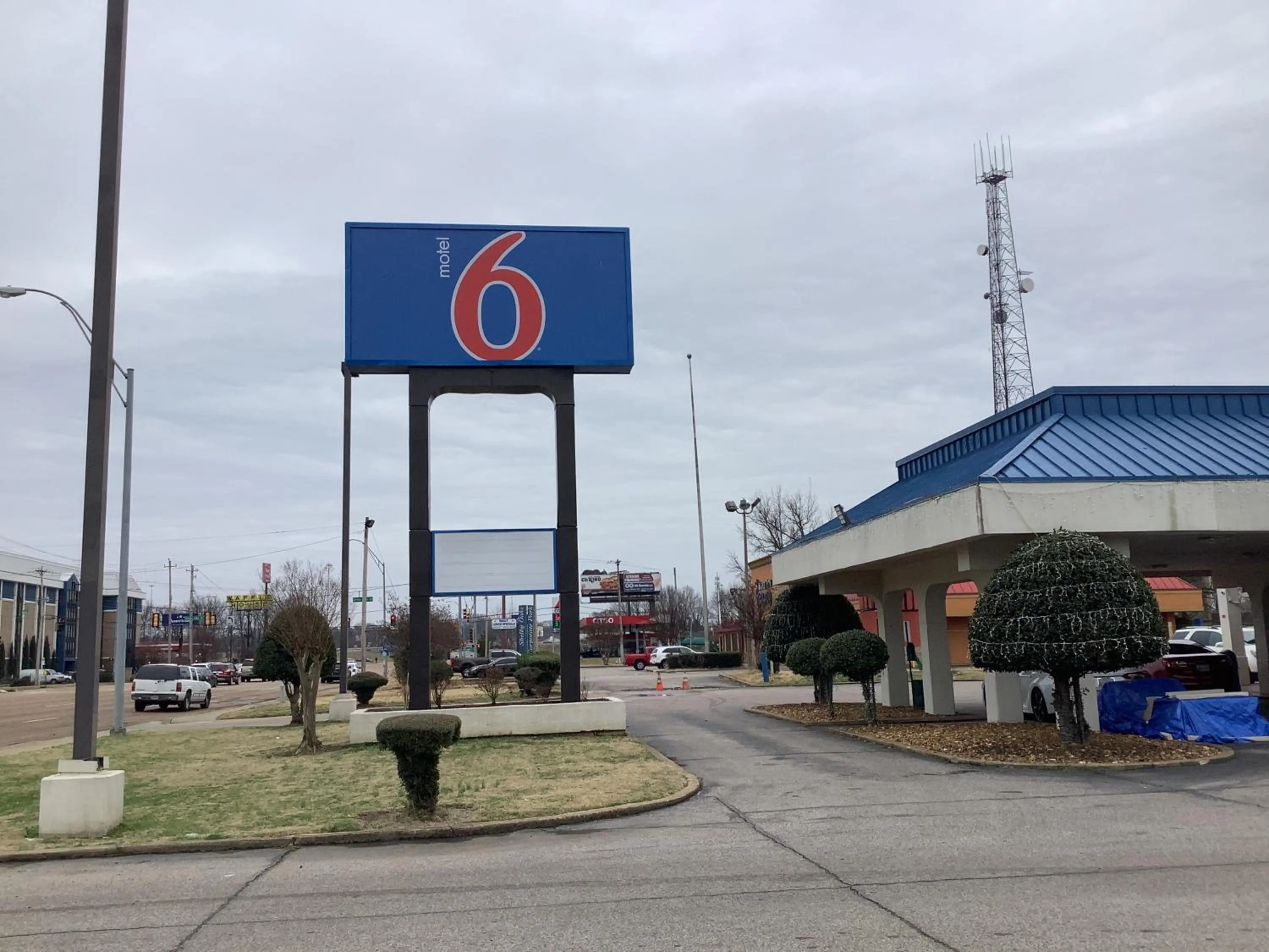 Property logo or sign in Motel 6-Memphis, TN - East