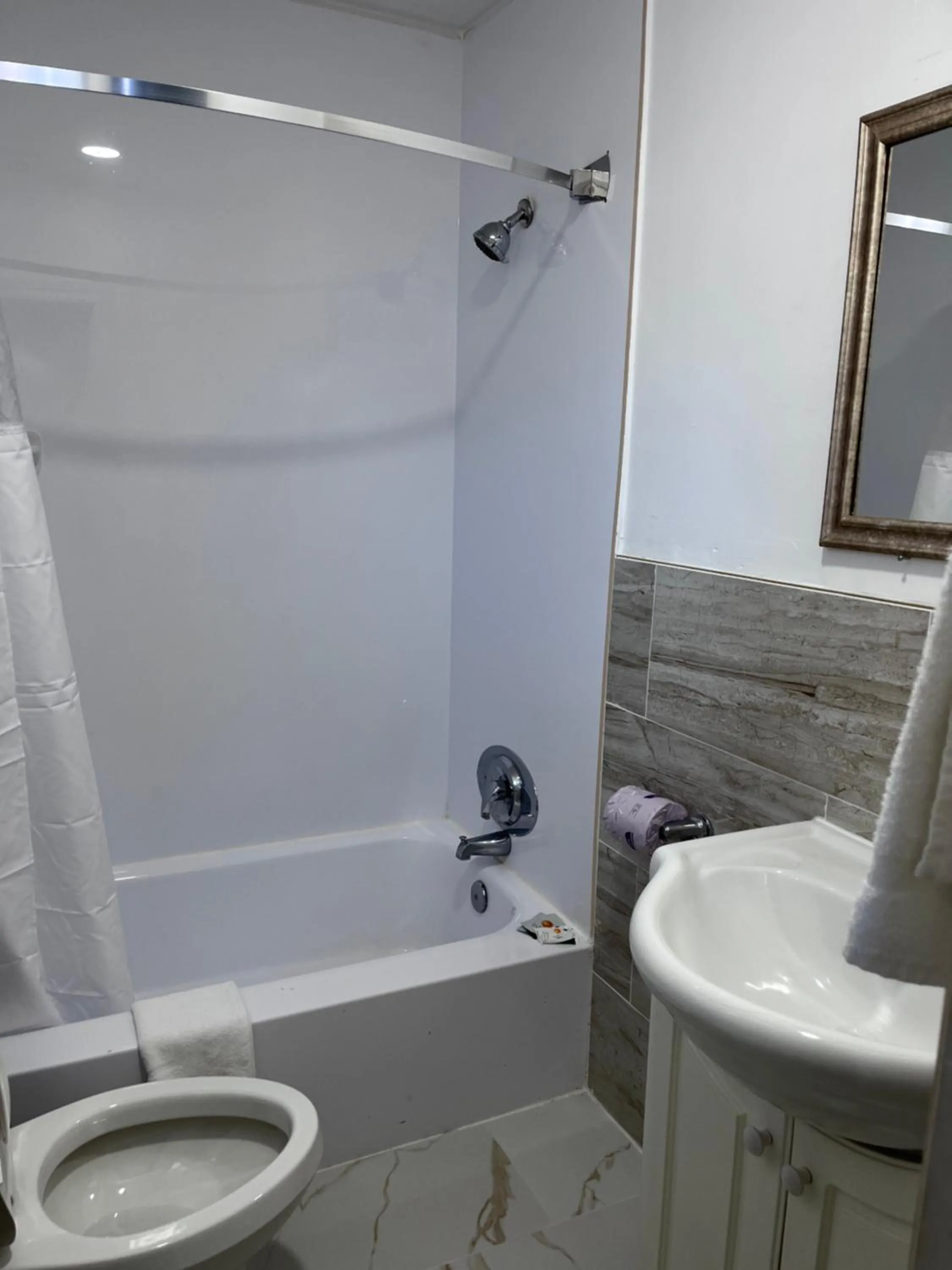 Knights Inn - Park Villa Motel, Midland