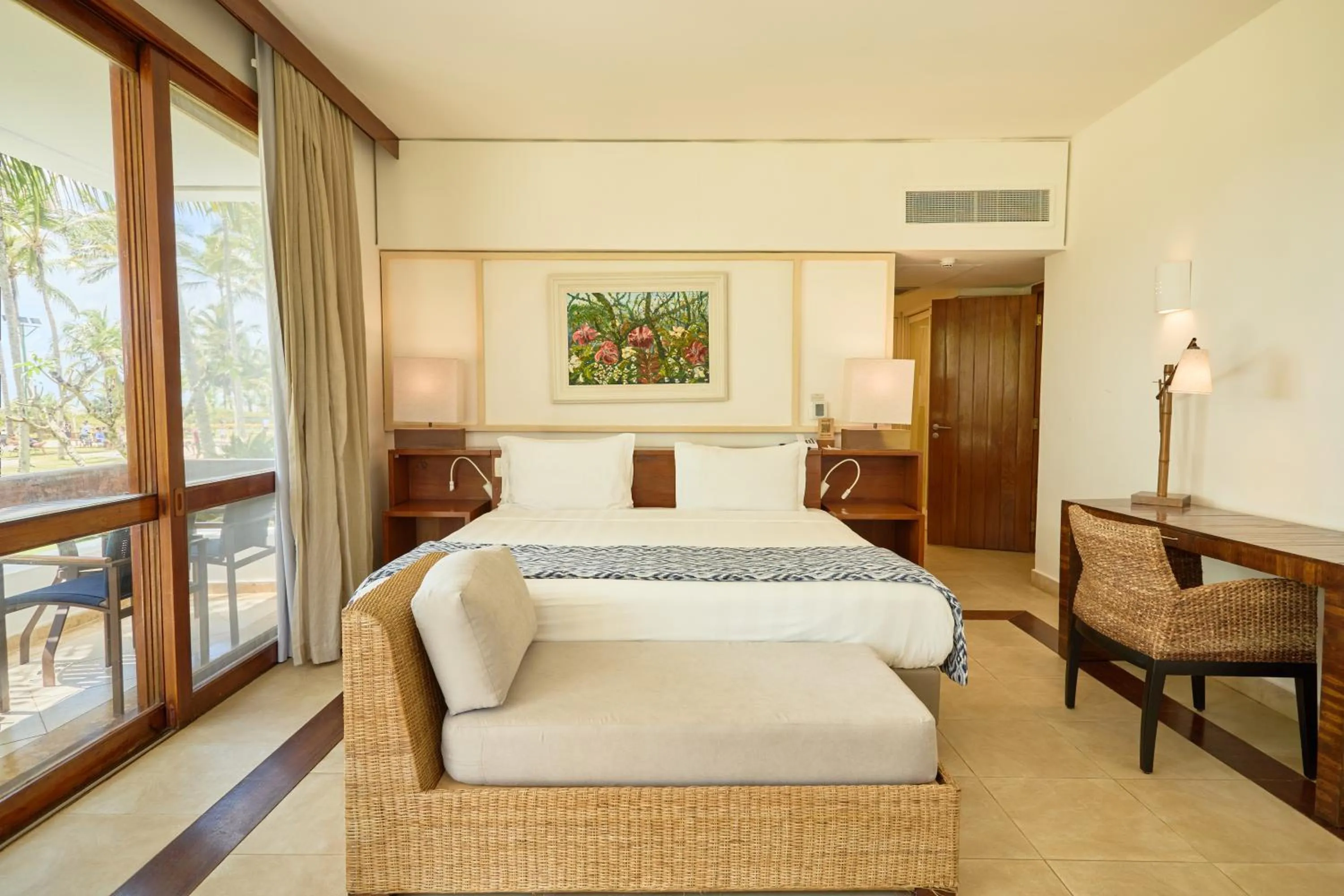 Patio, Bed in Transamerica Comandatuba - All Inclusive Resort