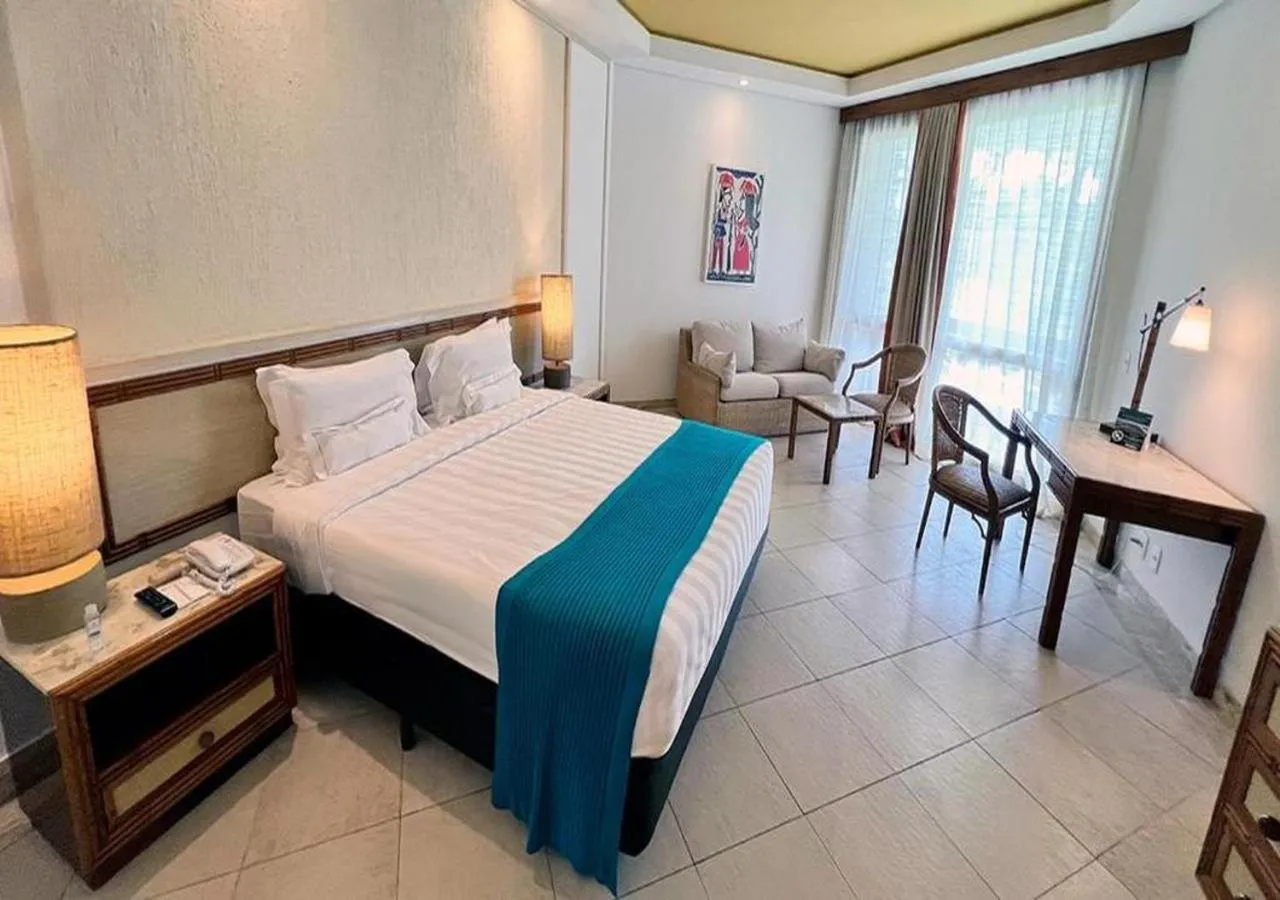 Living room, Bed in Transamerica Comandatuba - All Inclusive Resort