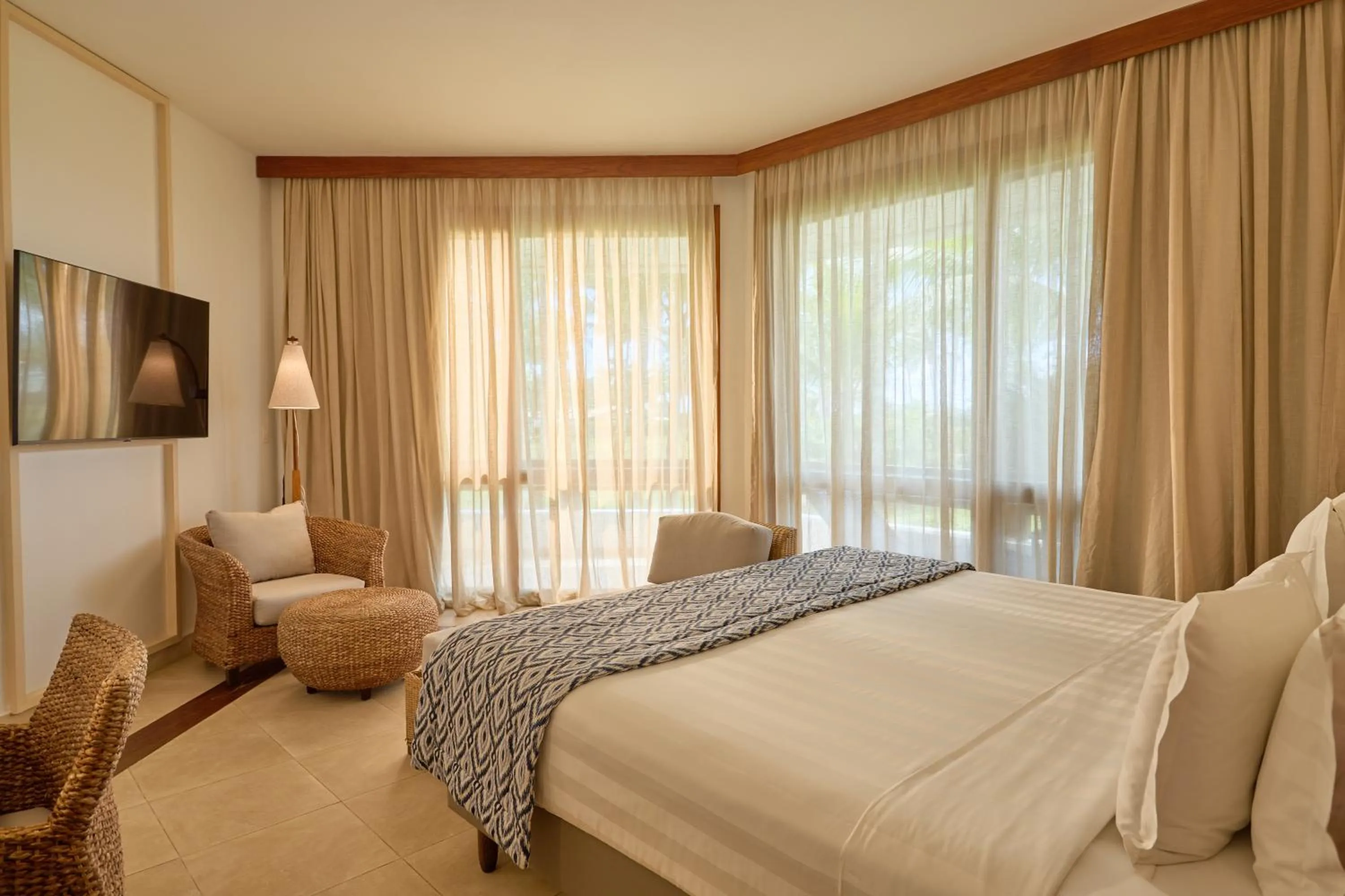 TV and multimedia, Bed in Transamerica Comandatuba - All Inclusive Resort