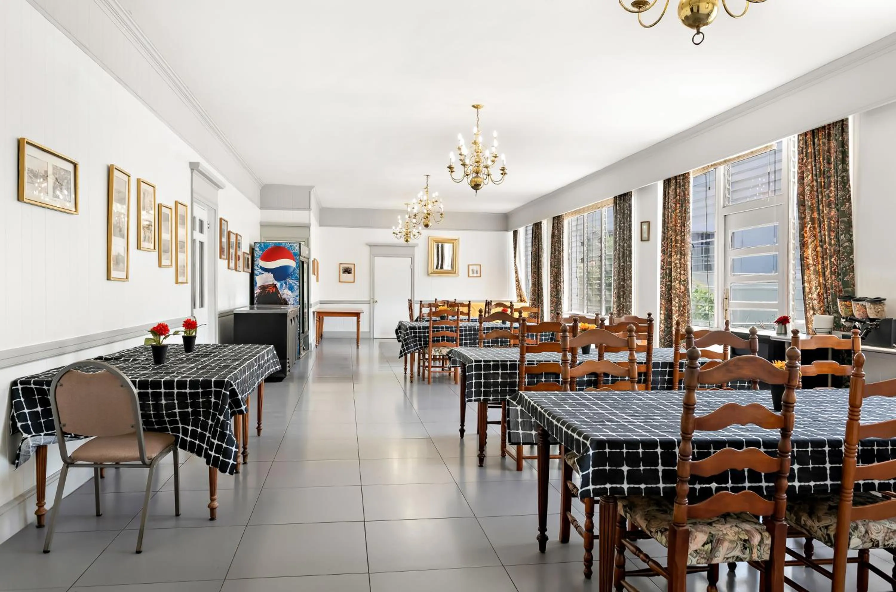 Restaurant/places to eat in Americas Best Value Inn Historic Clewiston Inn