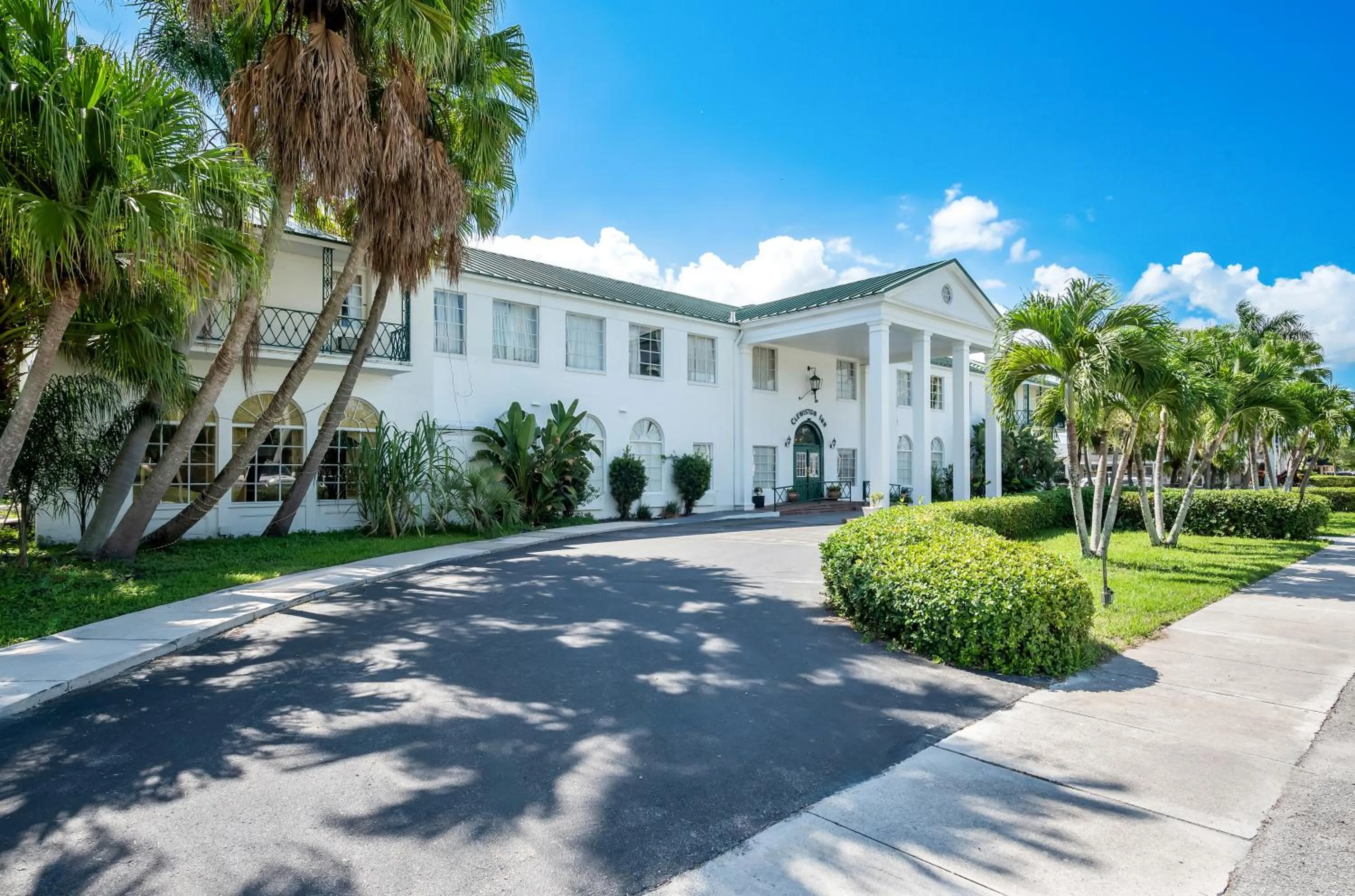 Property building in Americas Best Value Inn Historic Clewiston Inn