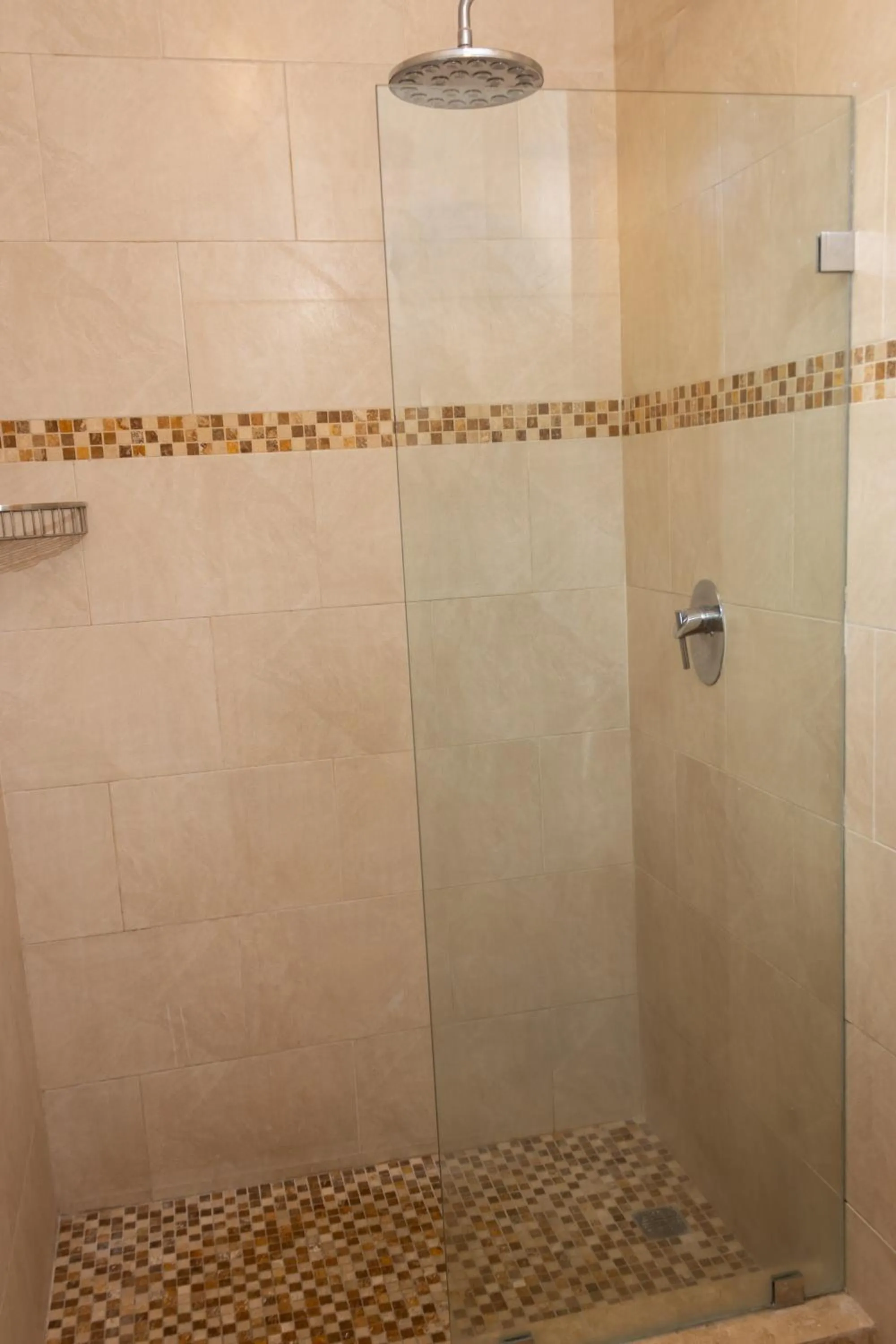 Shower in Ciqala Suites Hotel - San Juan