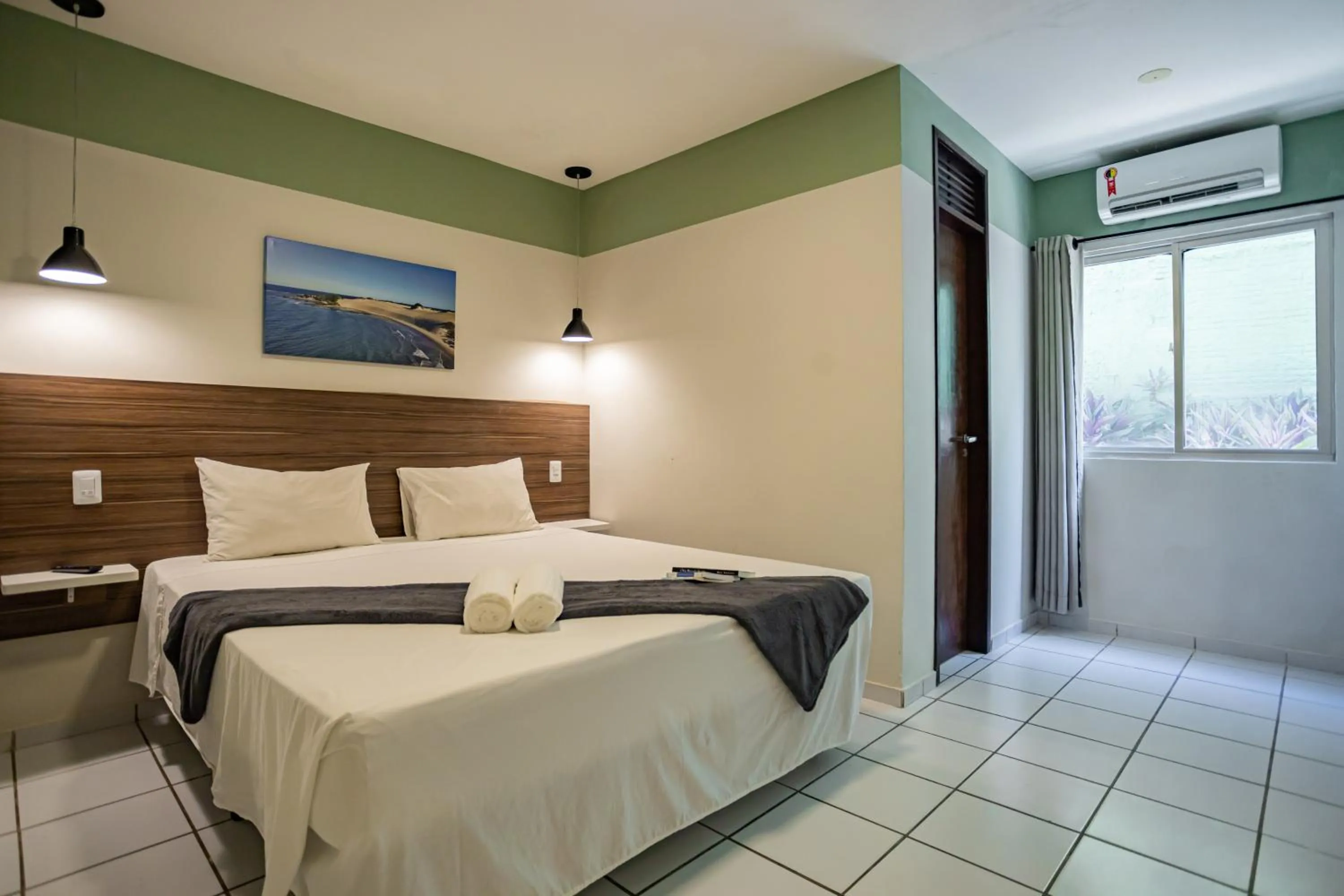 Bedroom, Bed in Valencia Hotel Natal