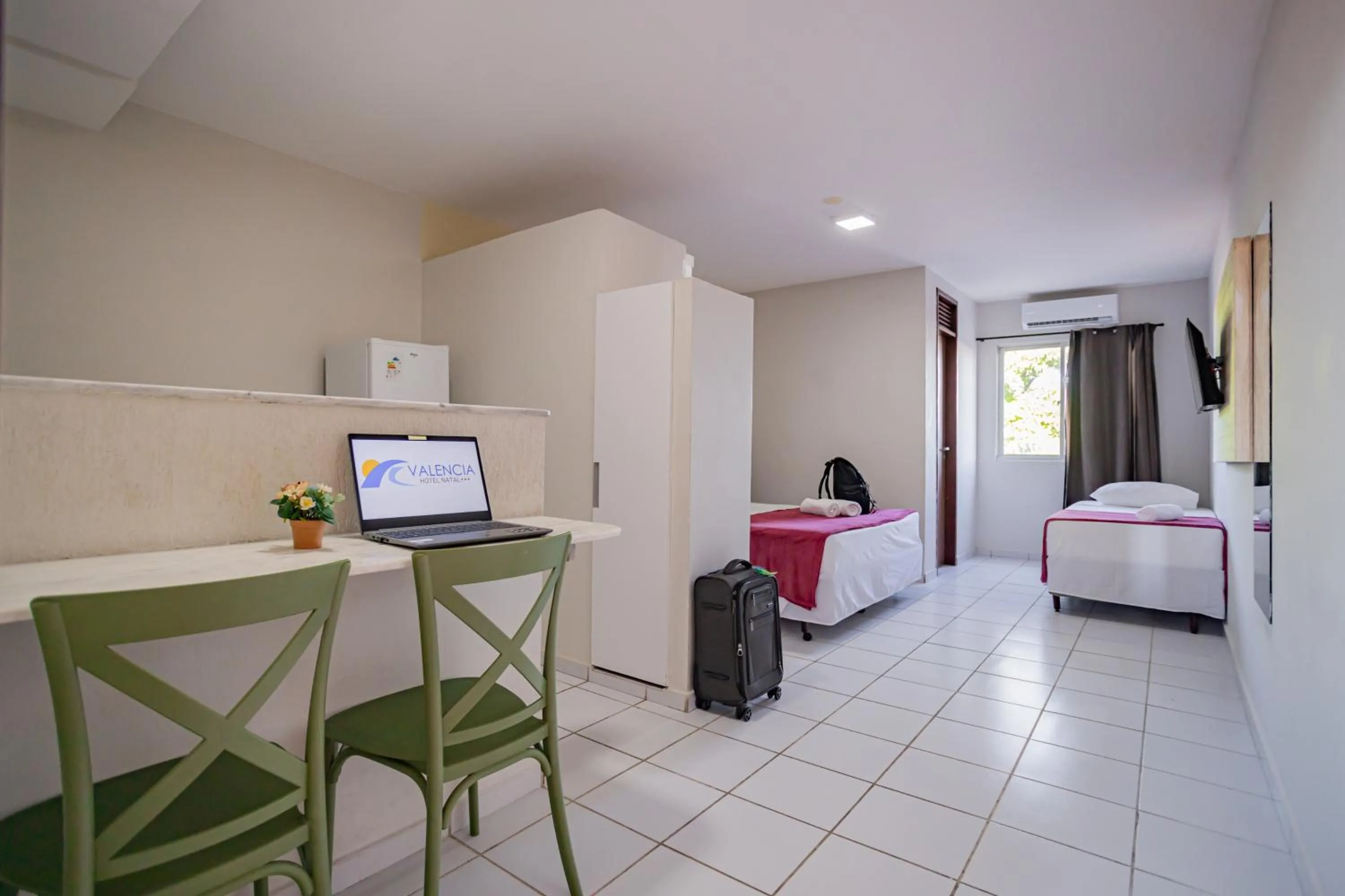 Bedroom, Bed in Valencia Hotel Natal