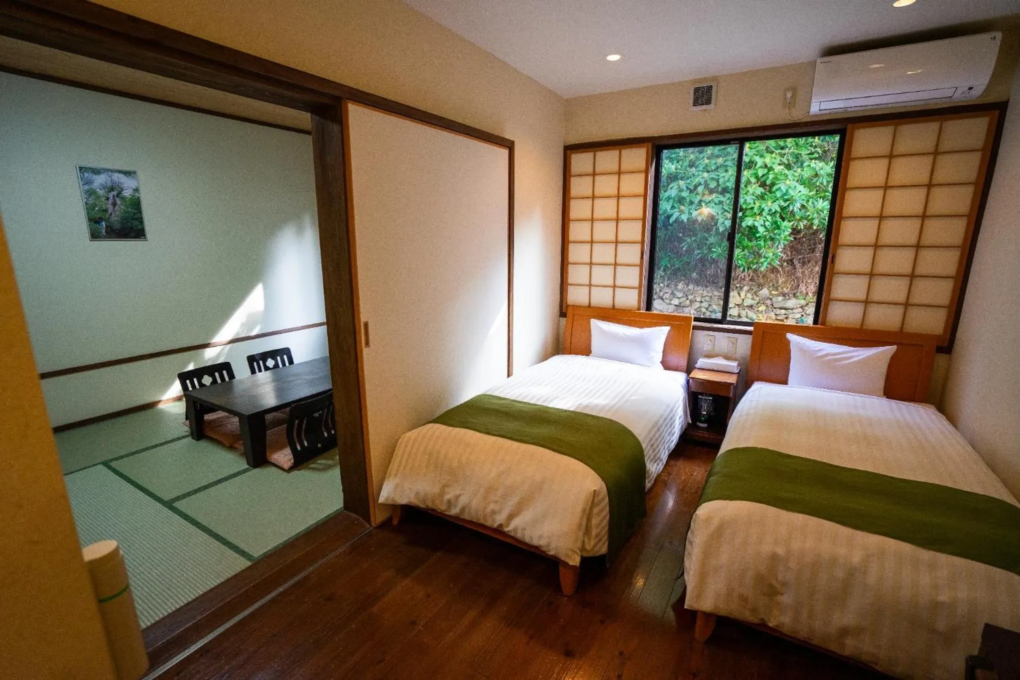 Photo of the whole room, Bed in Jomon no Yado Manten