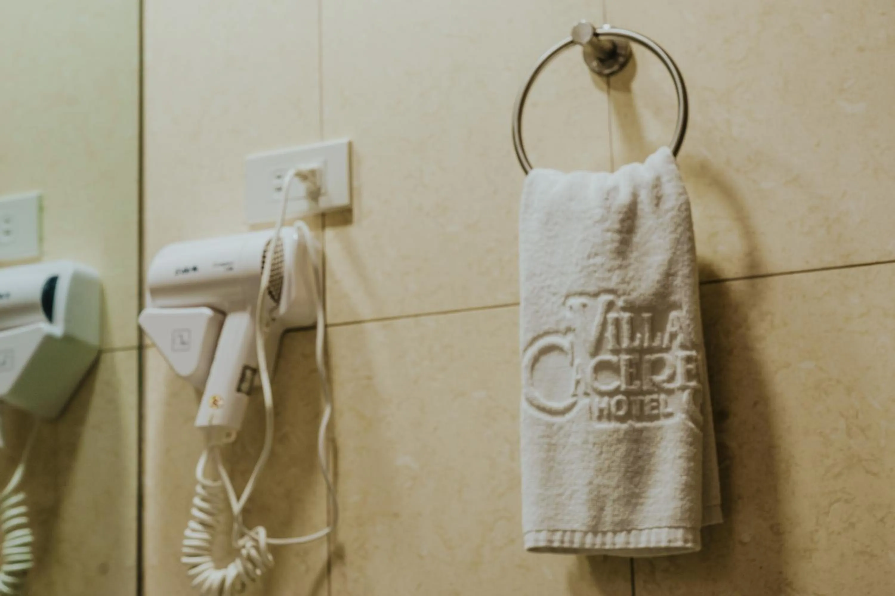Bathroom in Villa Caceres Hotel