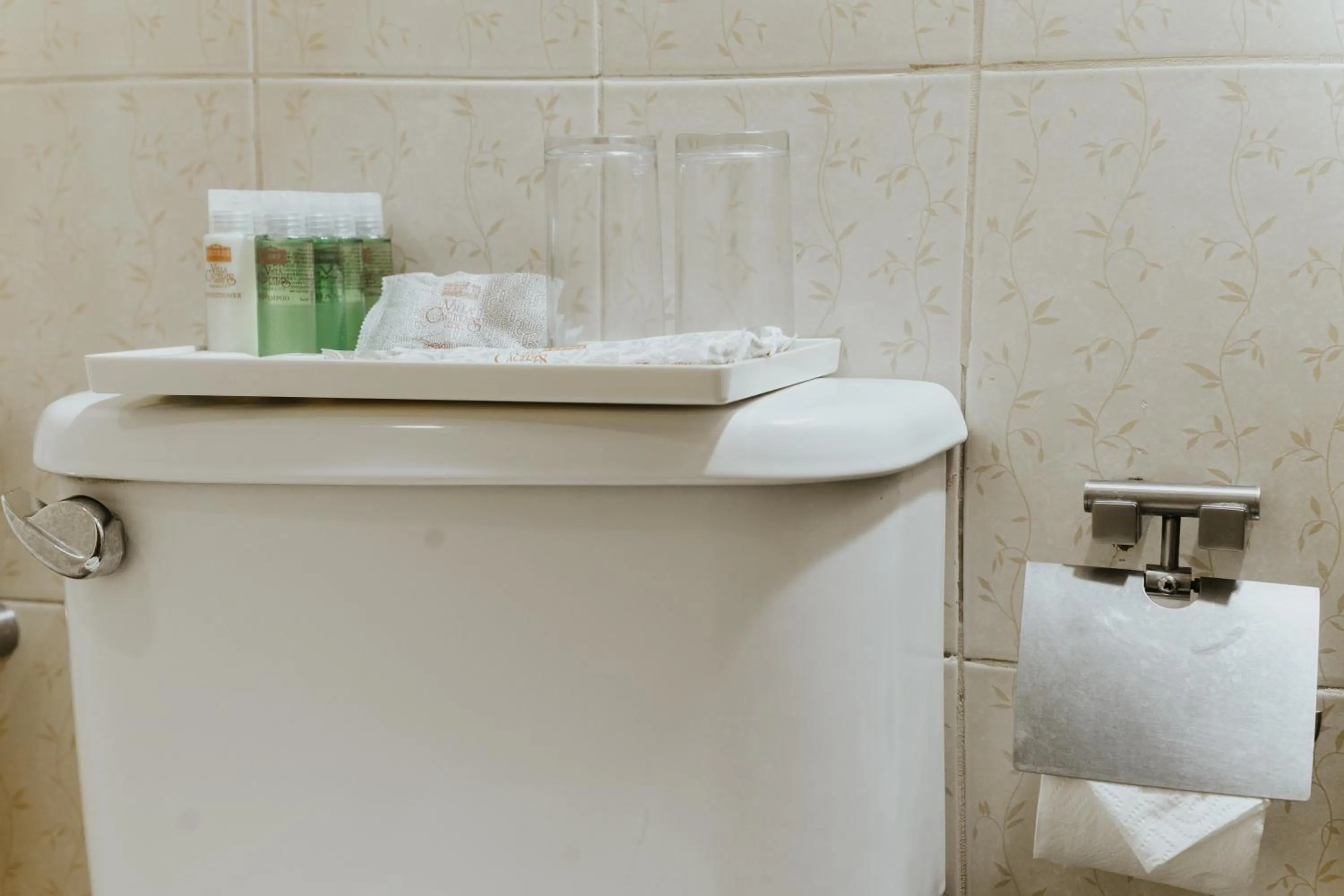 Bathroom in Villa Caceres Hotel