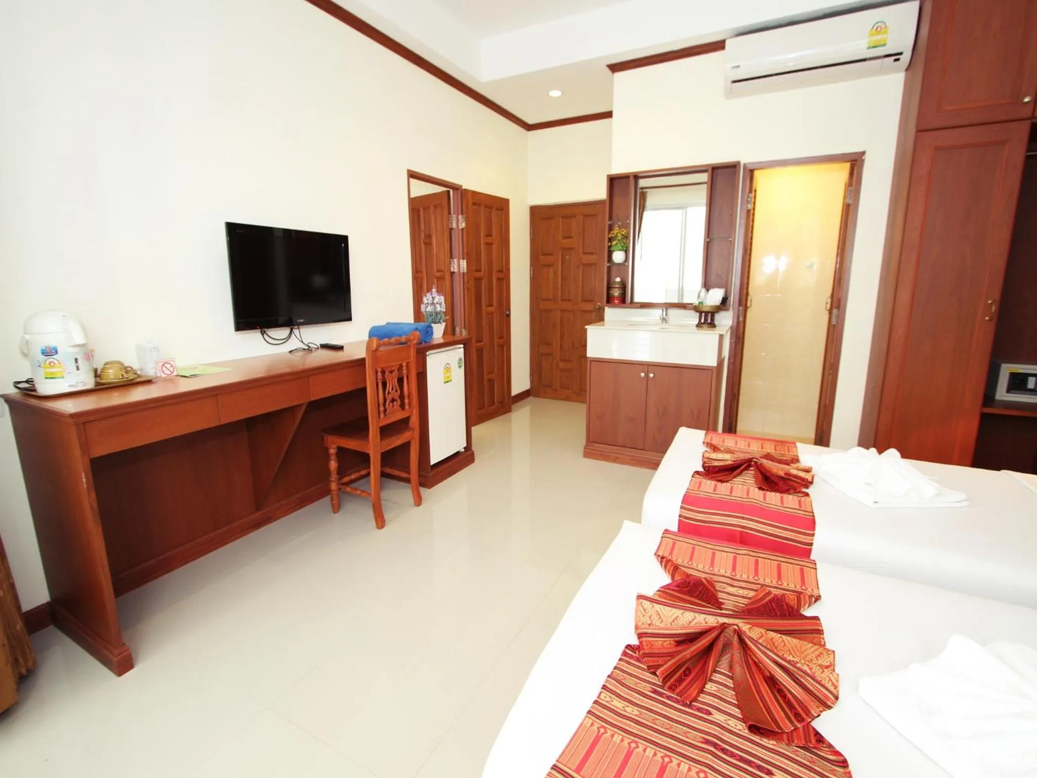 Bedroom, Bed in The Orchid House - SHA Extra Plus