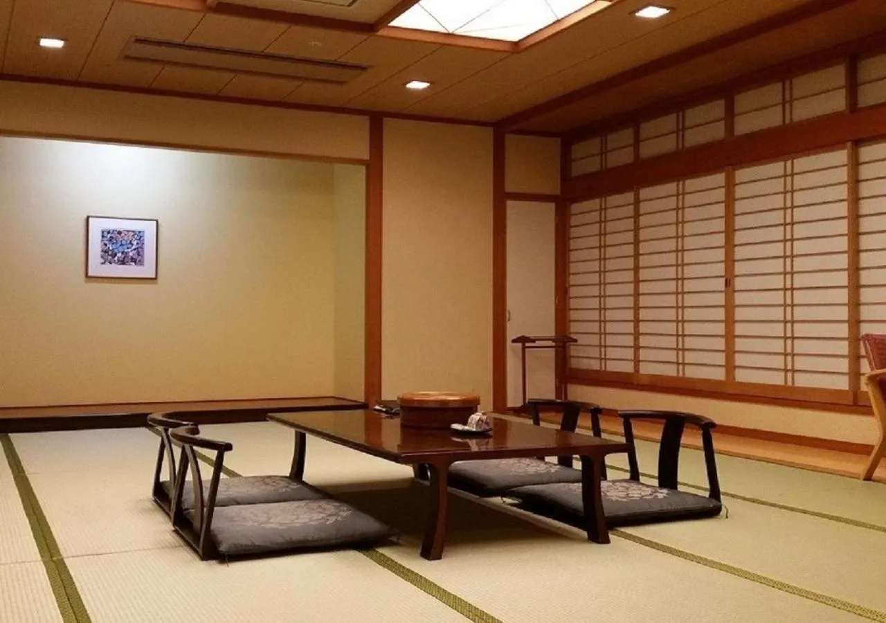 Mountain view in Hotel New Momiji