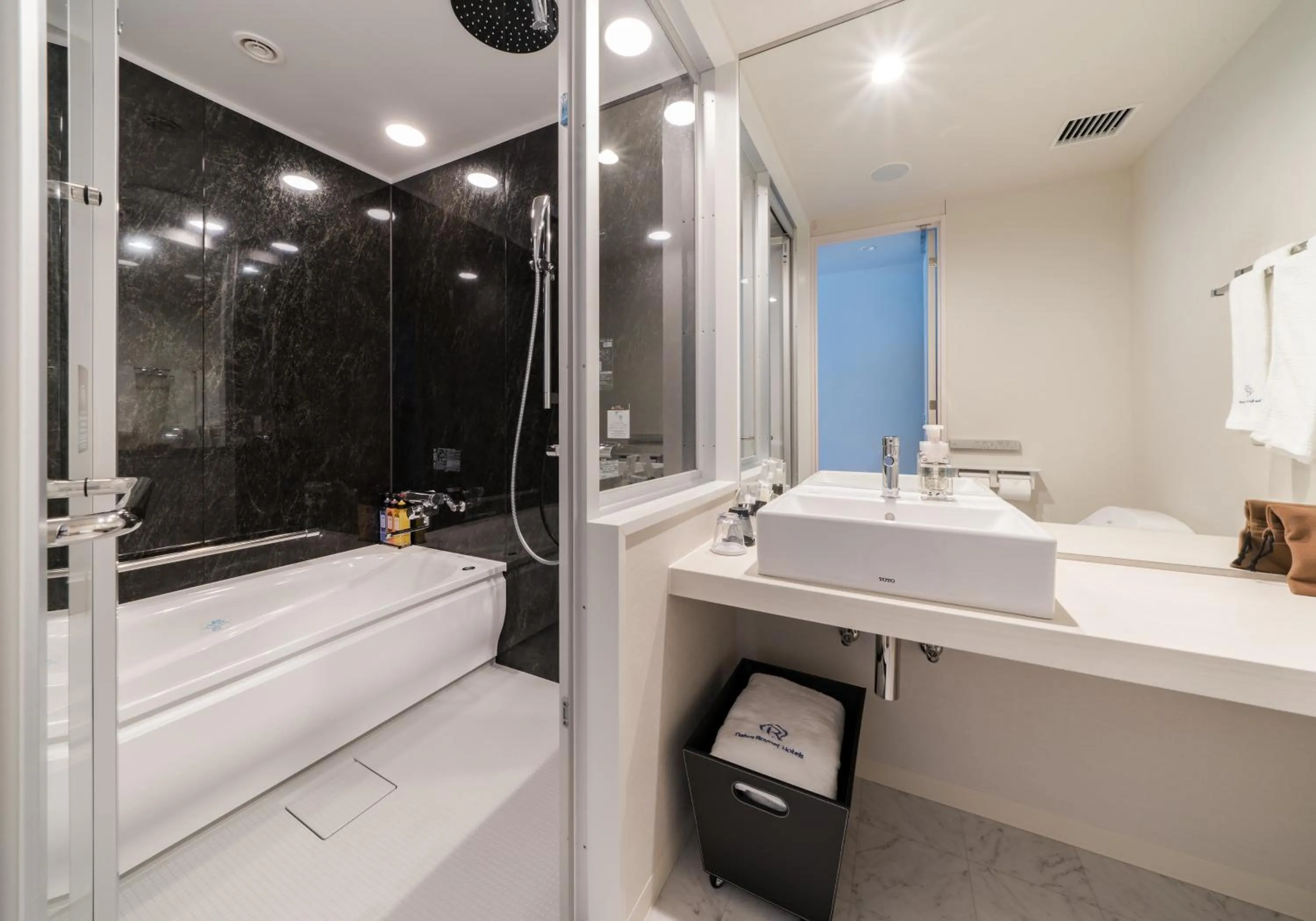 Photo of the whole room in Daiwa Roynet Hotel Chiba-chuo