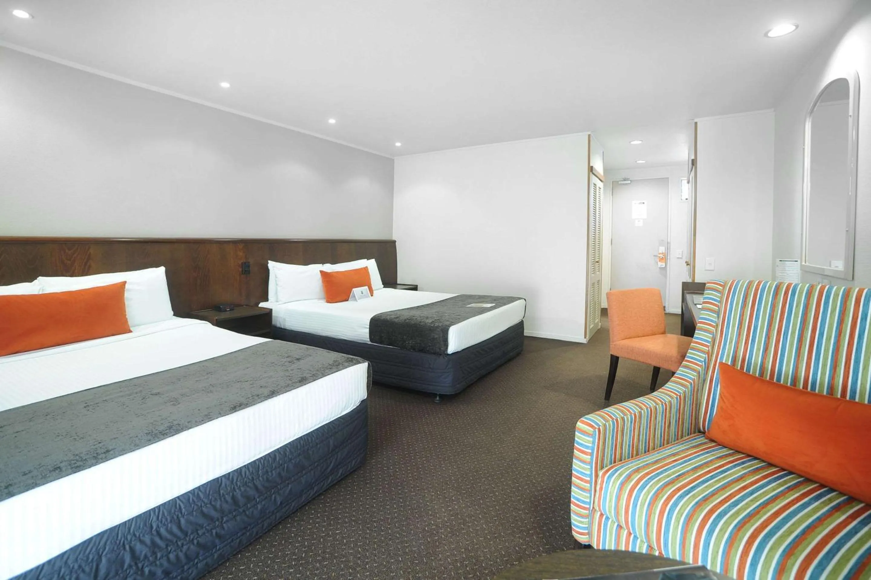 Bedroom, Bed in Quality Hotel Lincoln Green