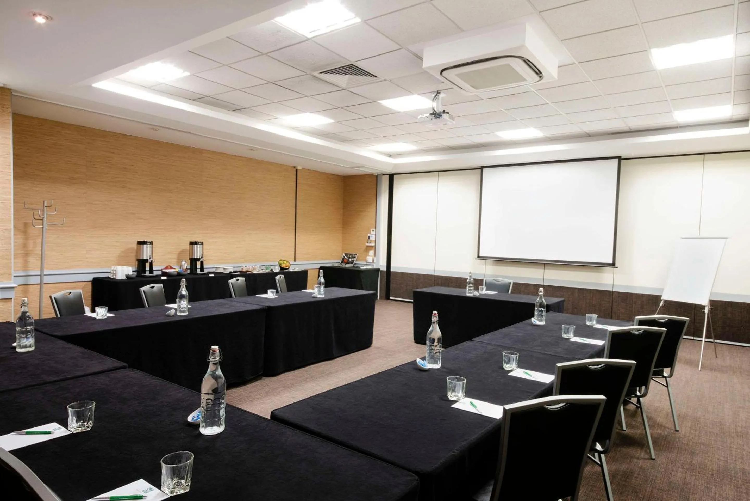 Meeting/conference room in Quality Hotel Lincoln Green