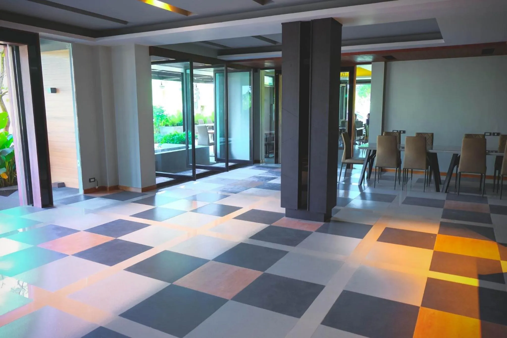 Lobby or reception in The Glory Gold