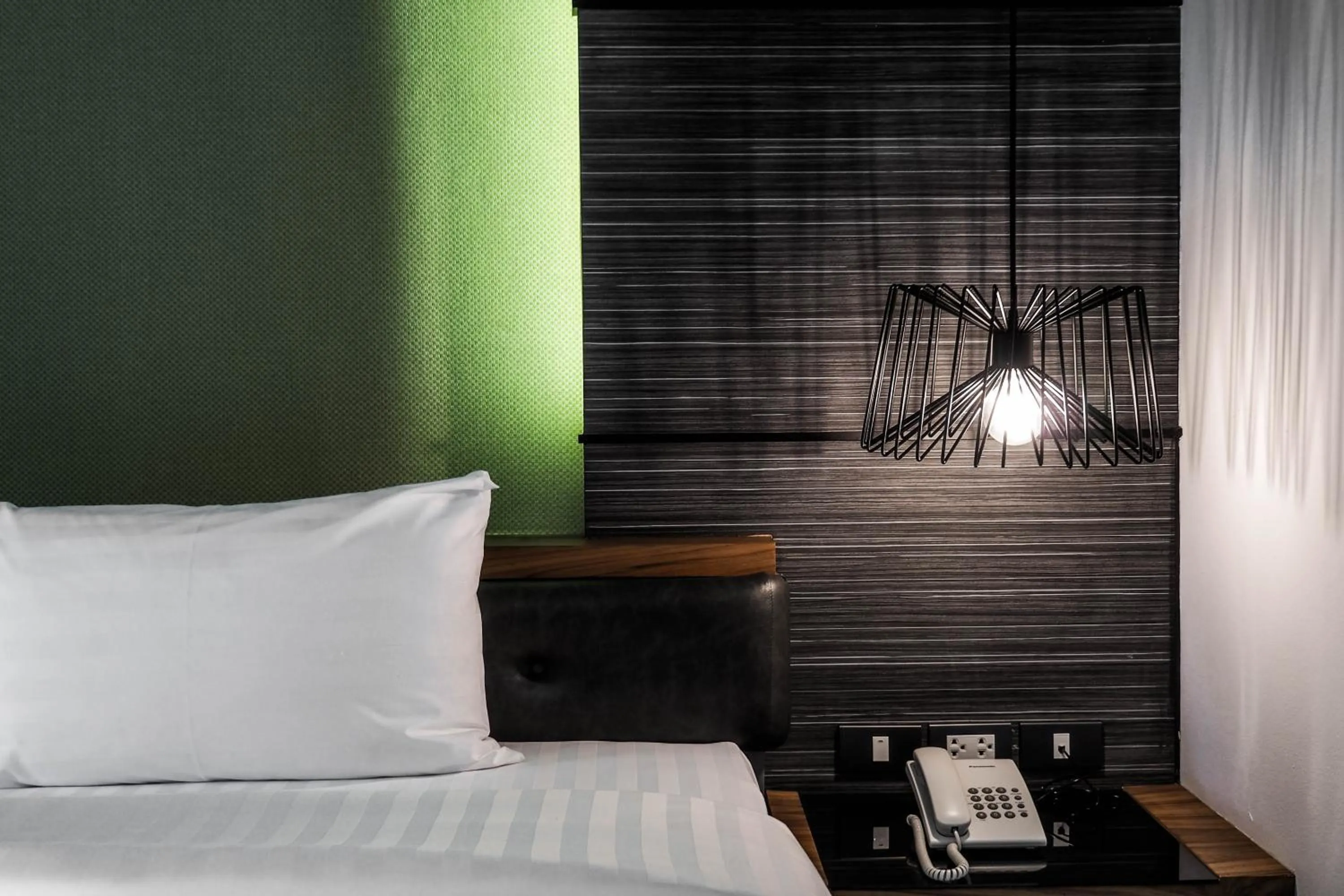 Bed in The Glory Gold