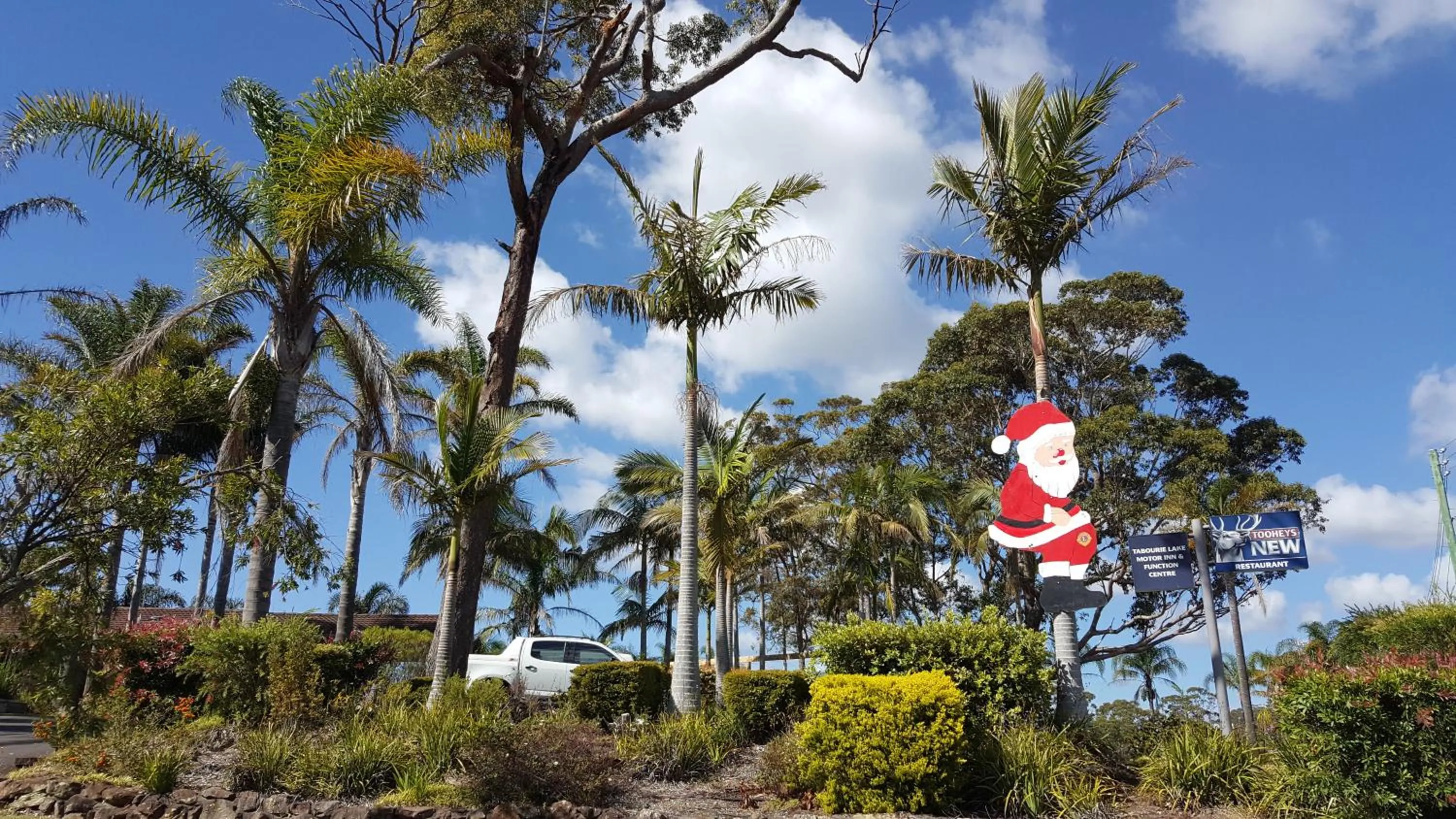 Patio in Tabourie Lake Motor Inn
