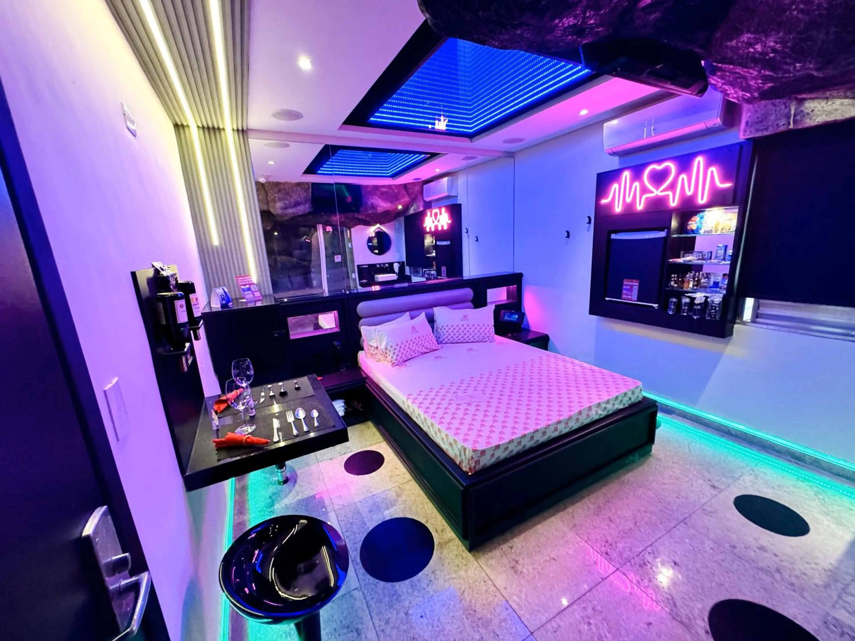 Bed in Cachoeiras Motel - Hotel