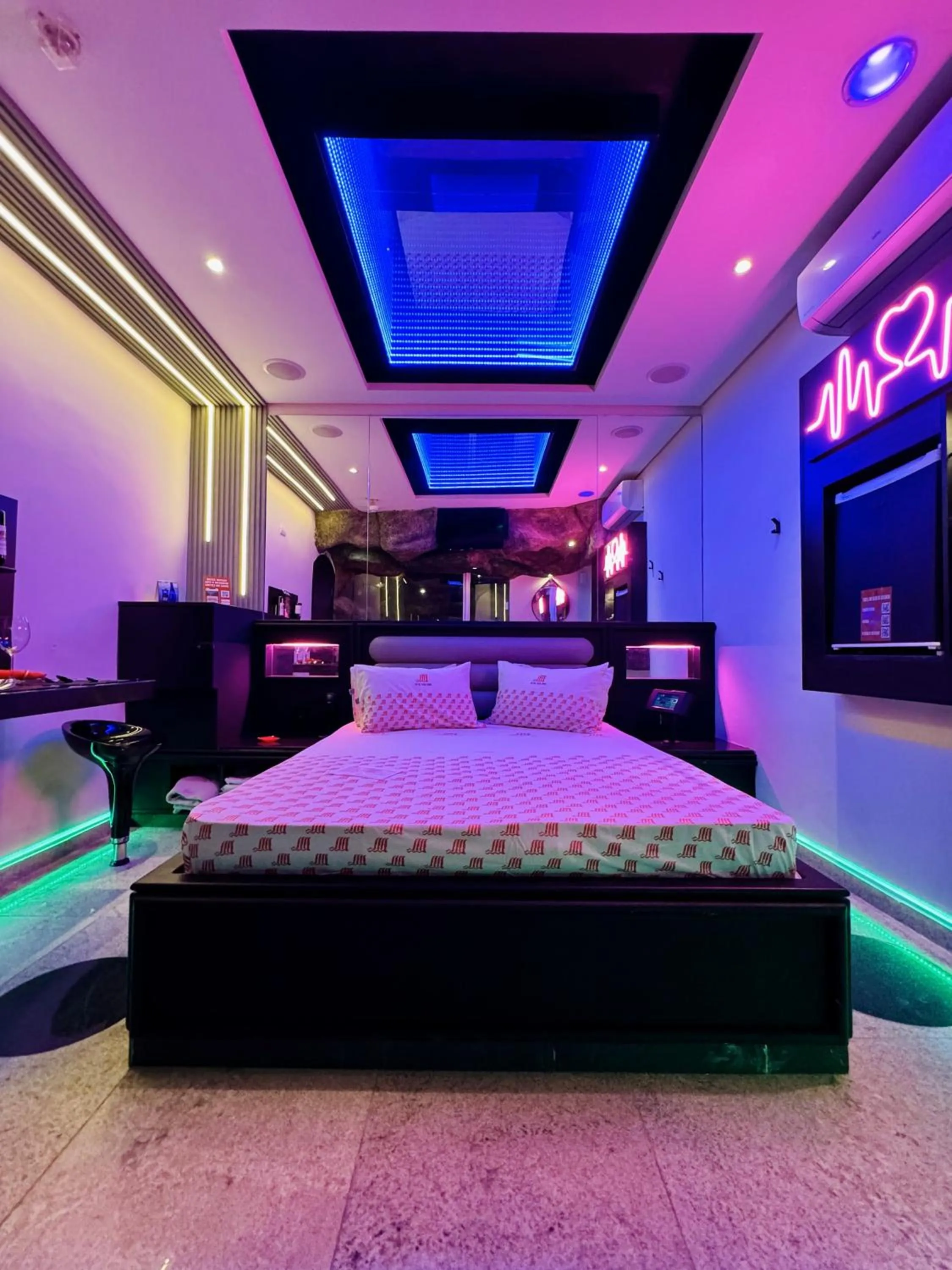 Bed in Cachoeiras Motel - Hotel