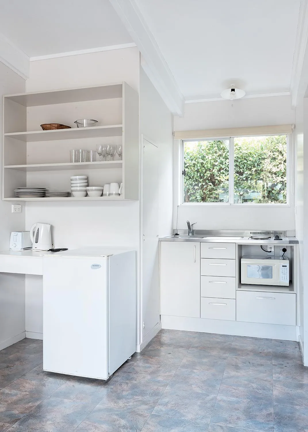 Kitchen or kitchenette in Mercury Bay Holiday Park