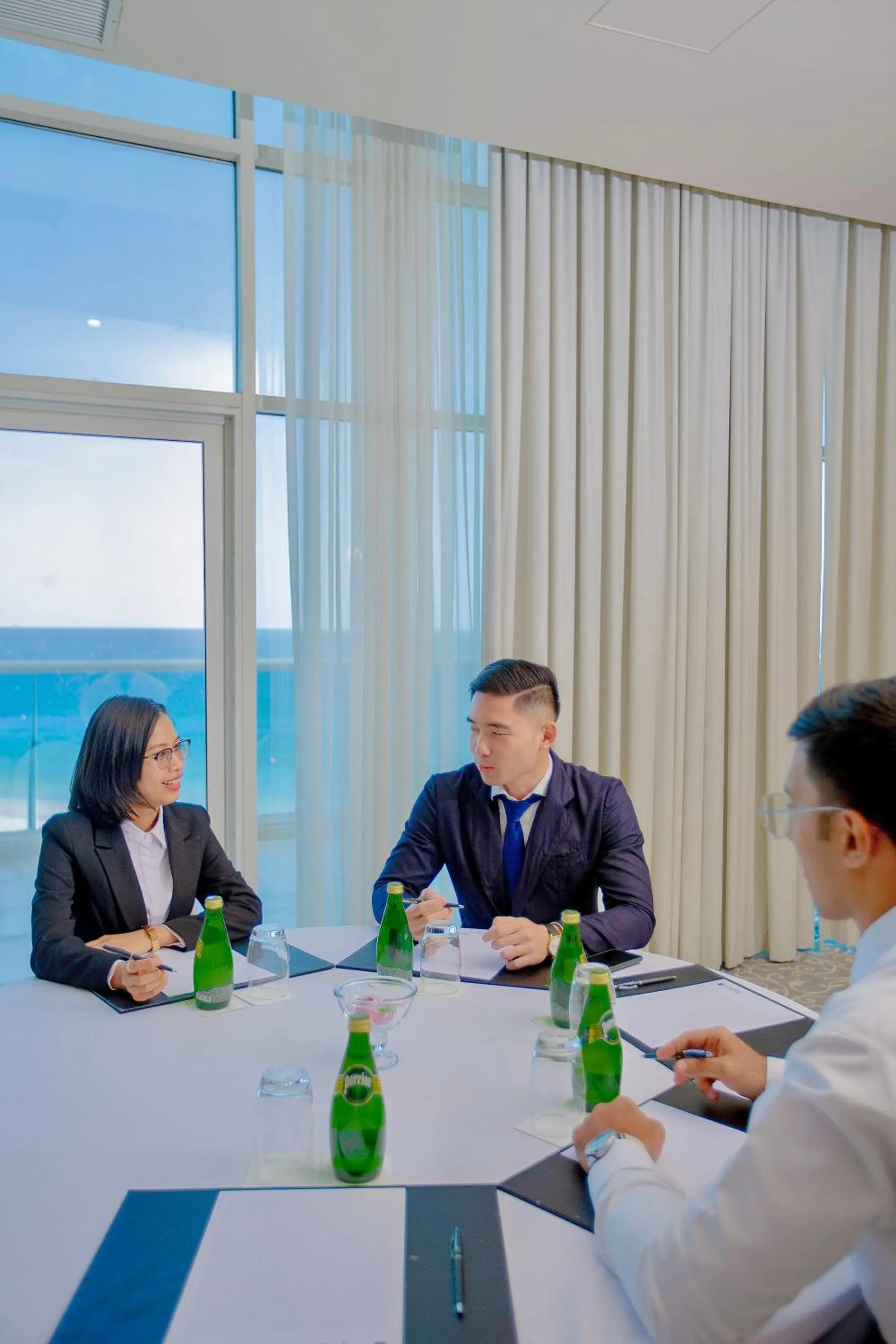 Meeting/conference room in Radisson Blu Resort, Fujairah
