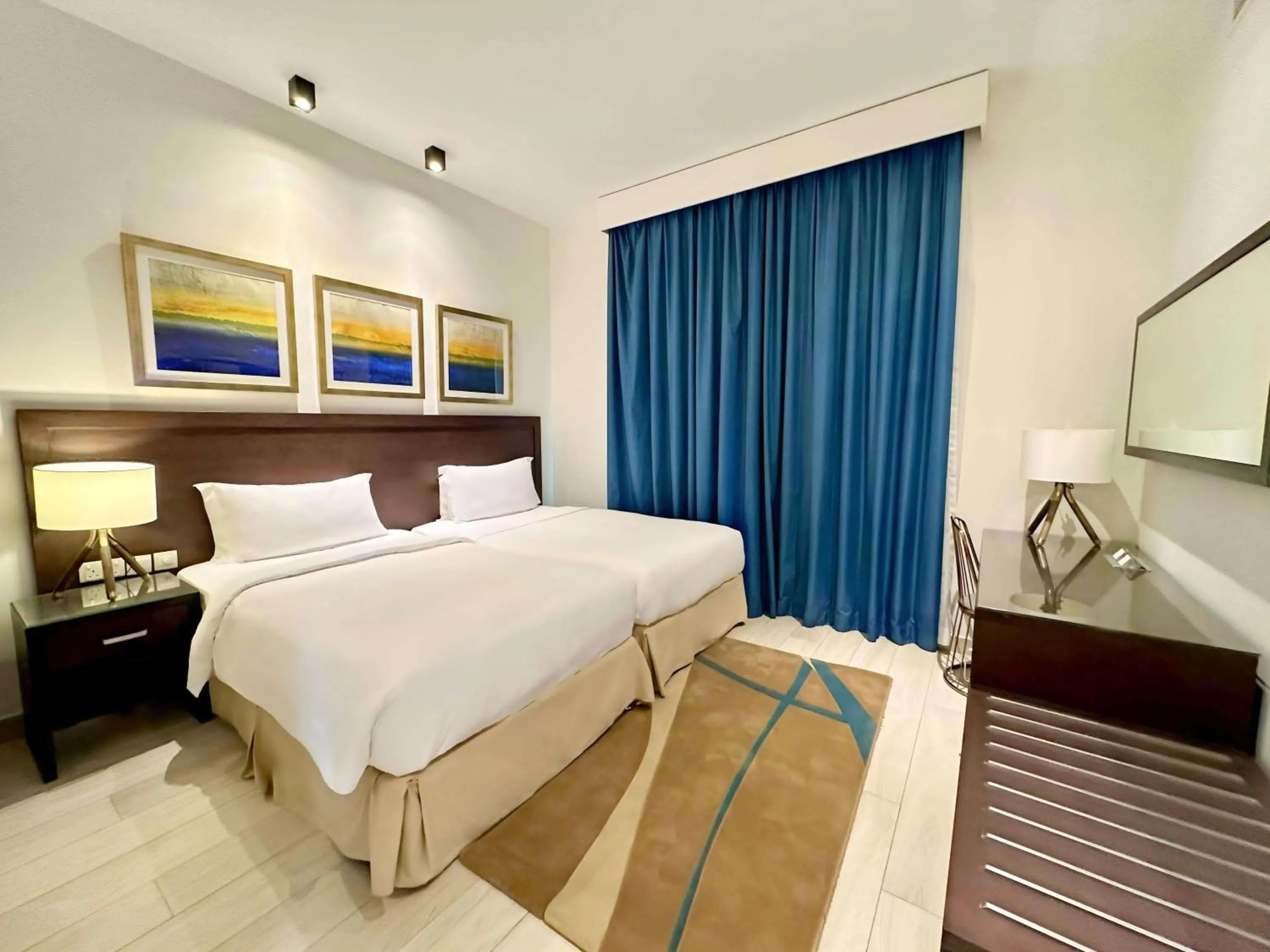 Photo of the whole room, Bed in Radisson Blu Resort, Fujairah