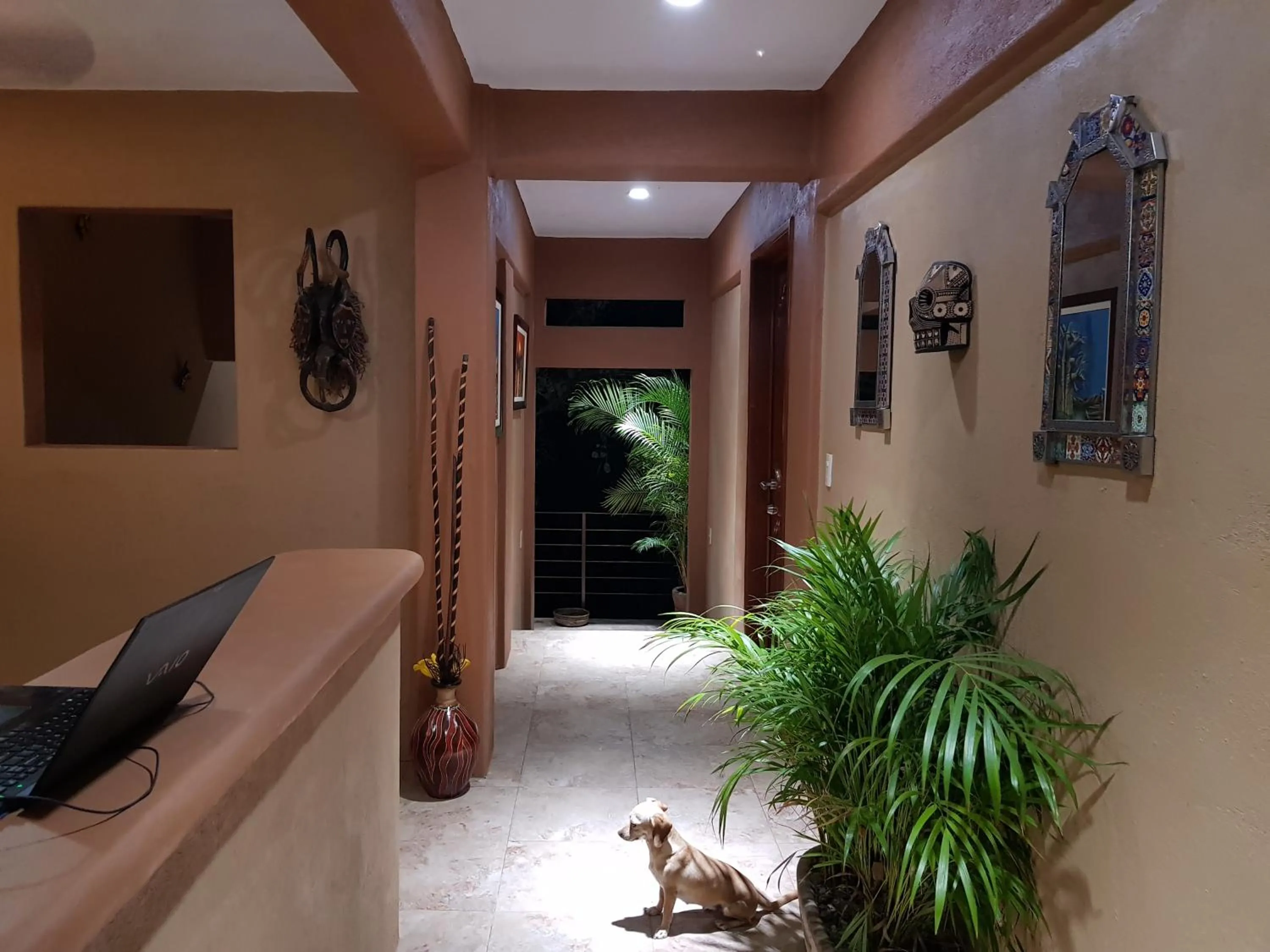 Lobby or reception in Casa Arcoiris Zihuatanejo B&B