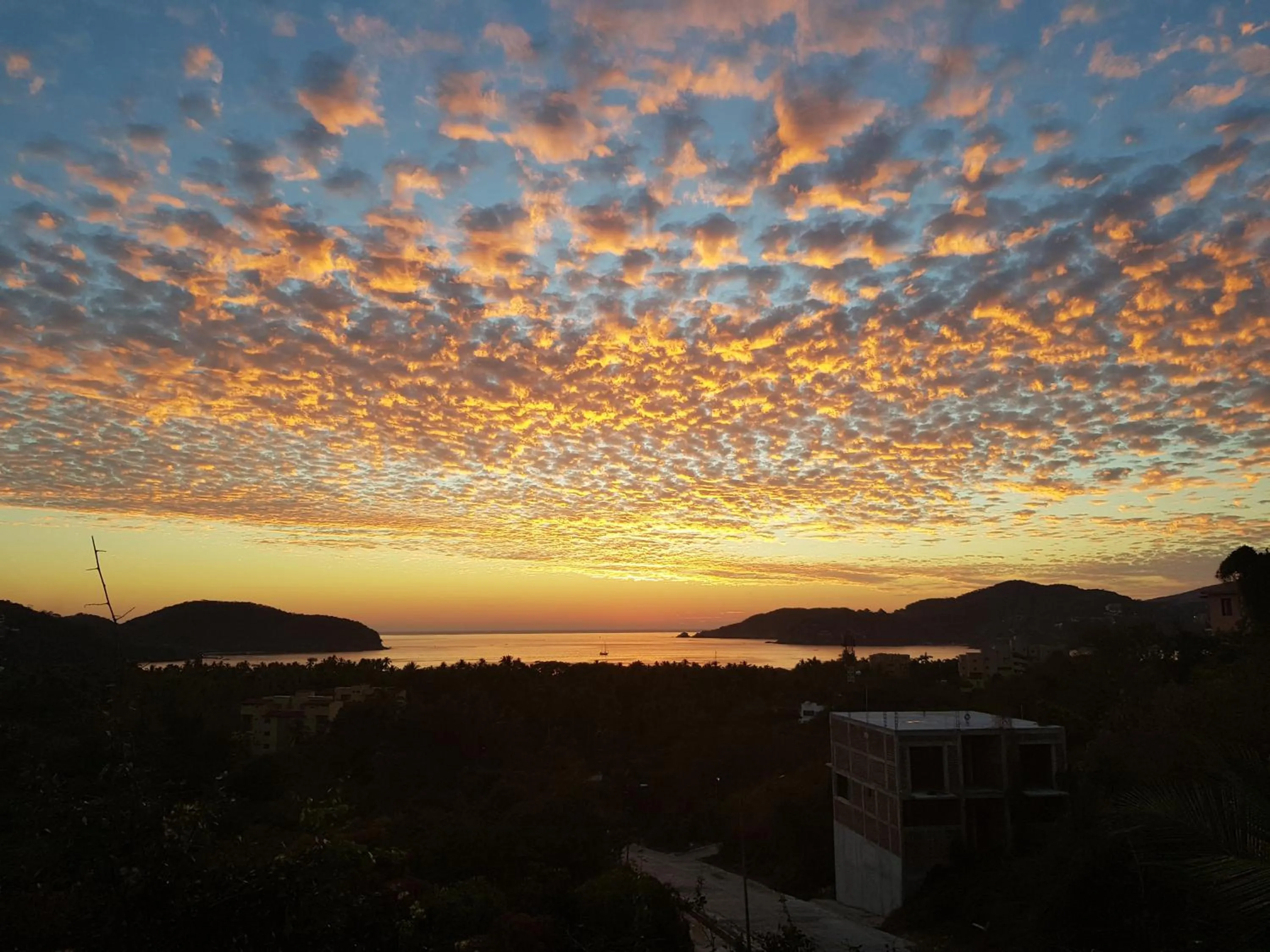 Sunset in Casa Arcoiris Zihuatanejo B&B