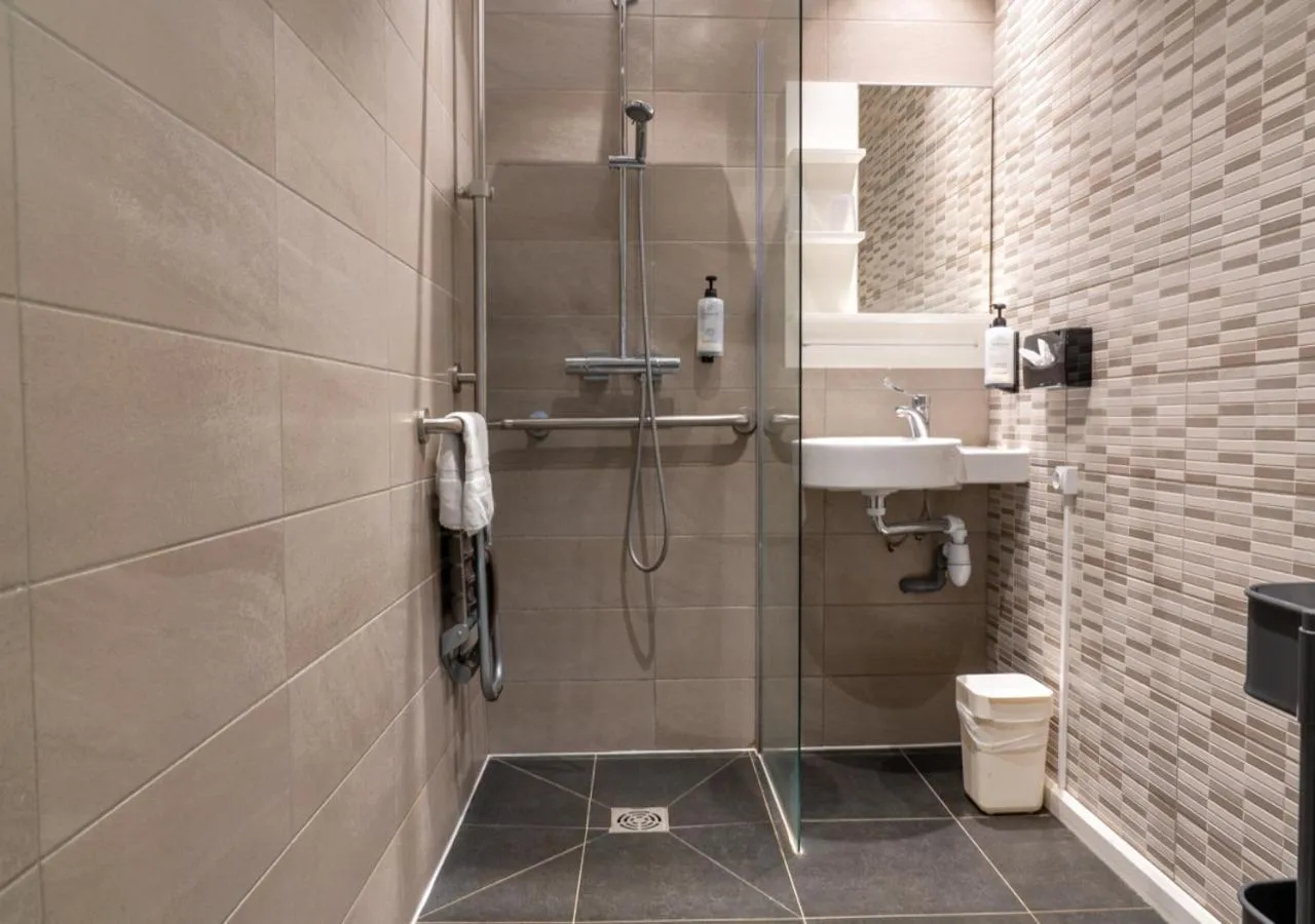 Bathroom in Nouvel Hôtel