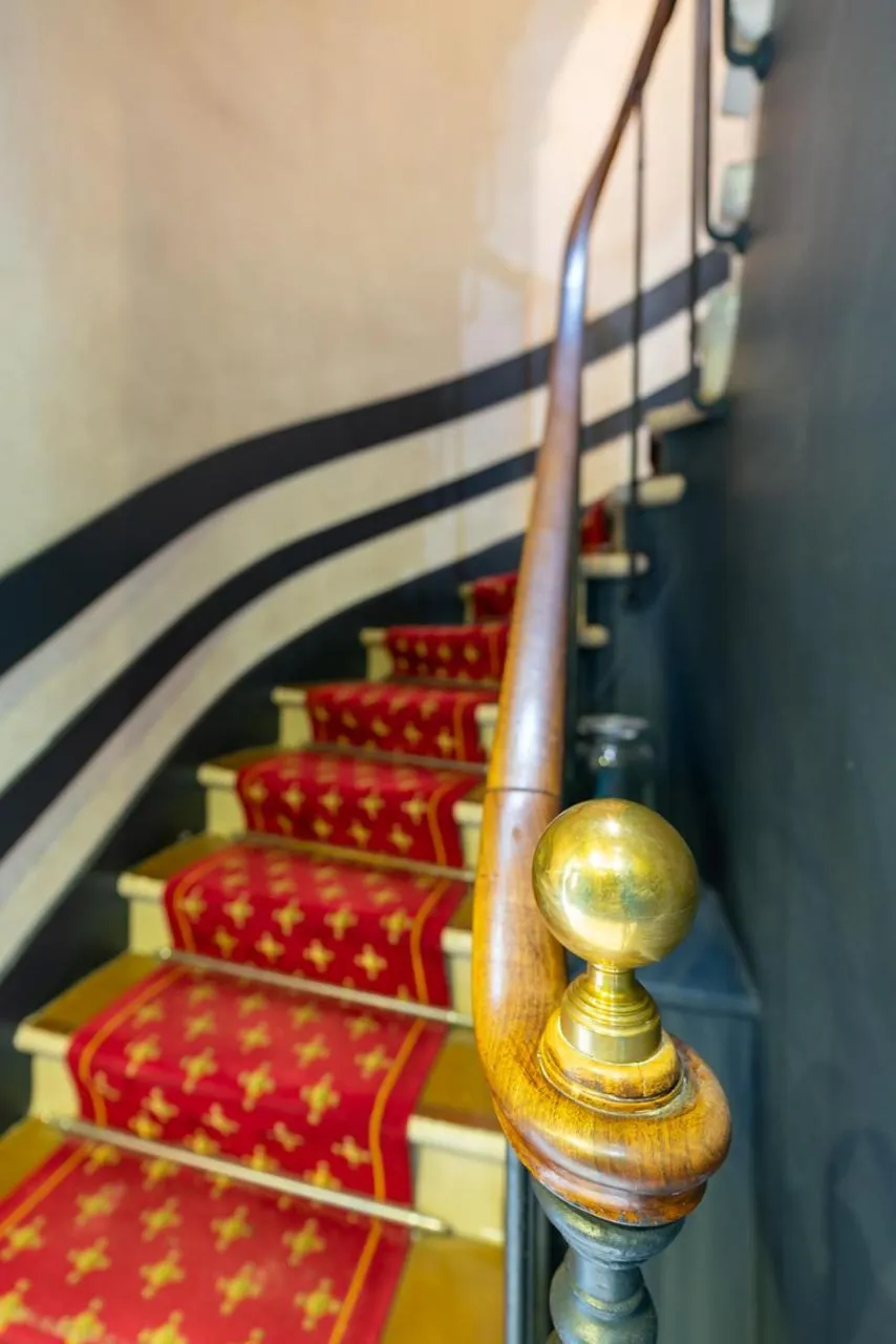 Property building in Nouvel Hôtel