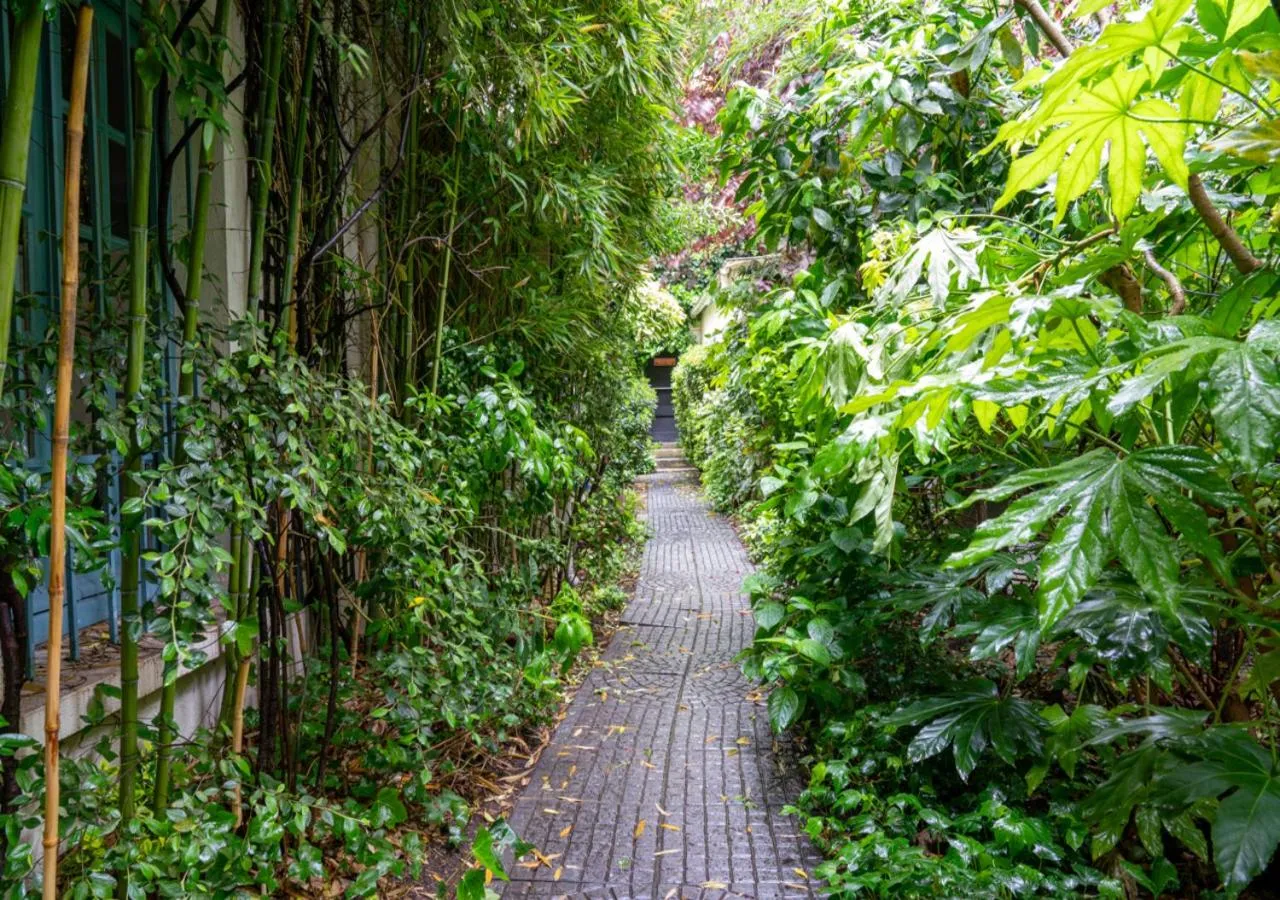 Garden in Nouvel Hôtel