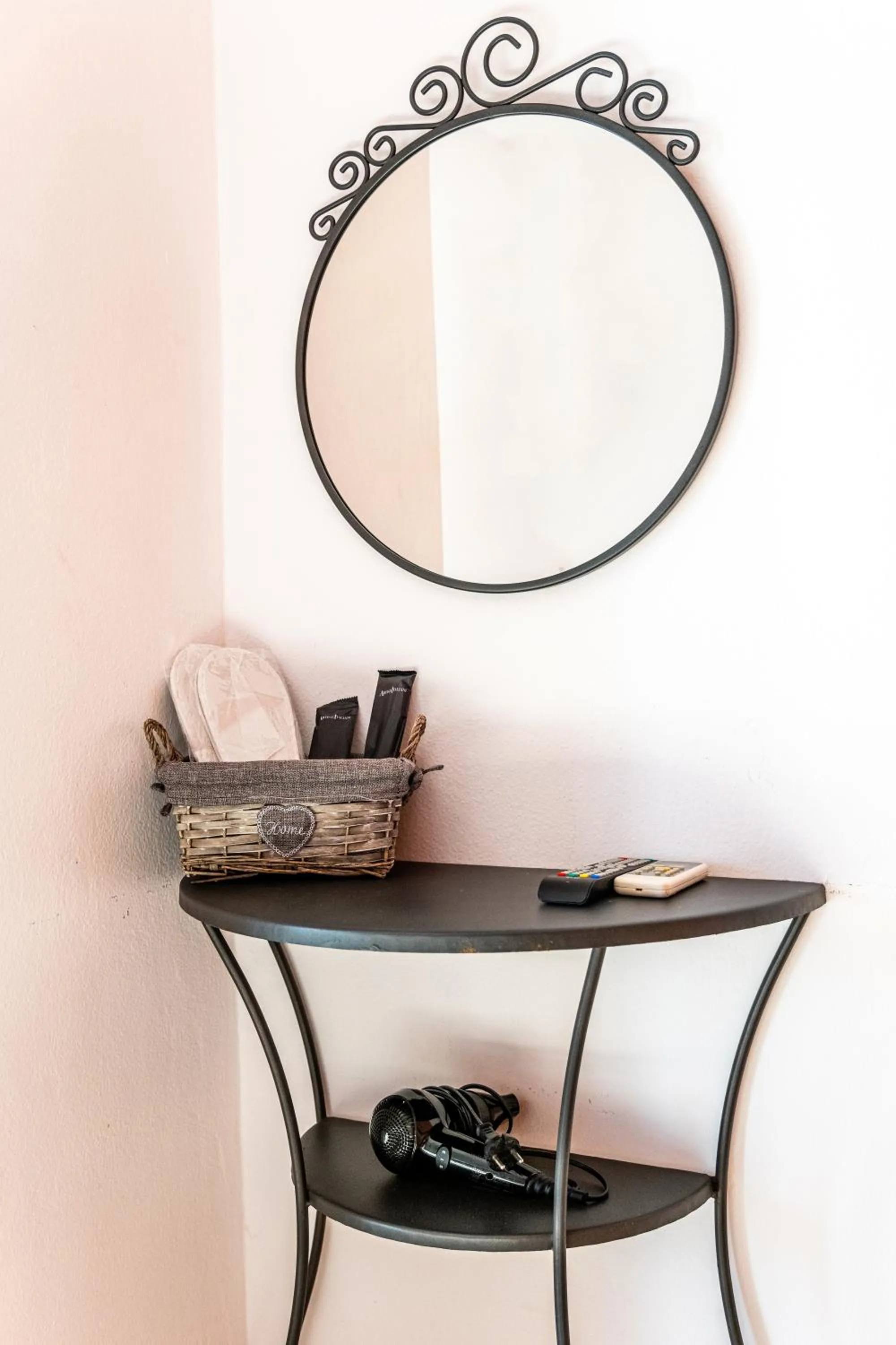 Decorative detail in Anna Ageliki