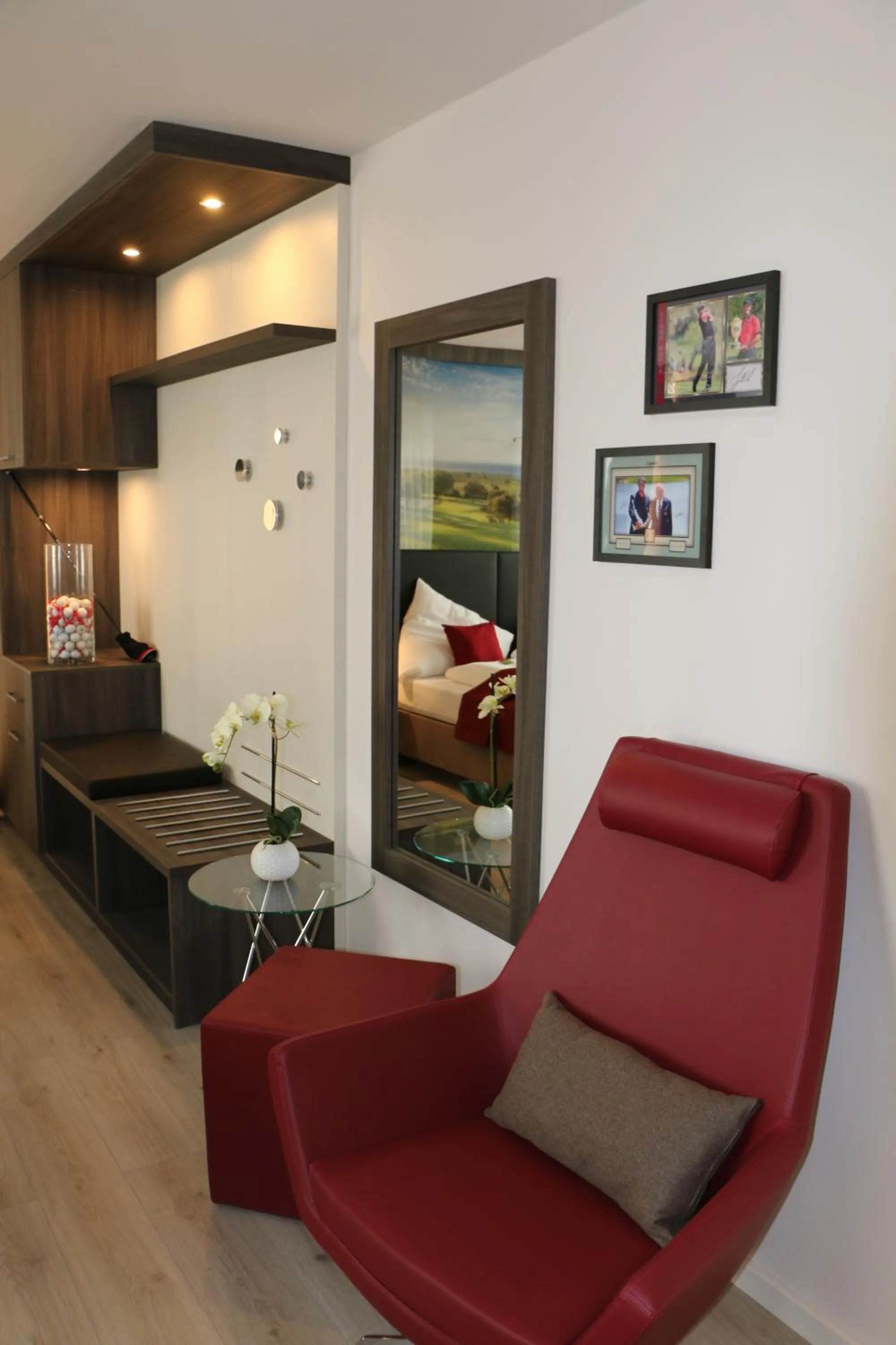 Photo of the whole room in Star Apart Hotel Sachsenhausen