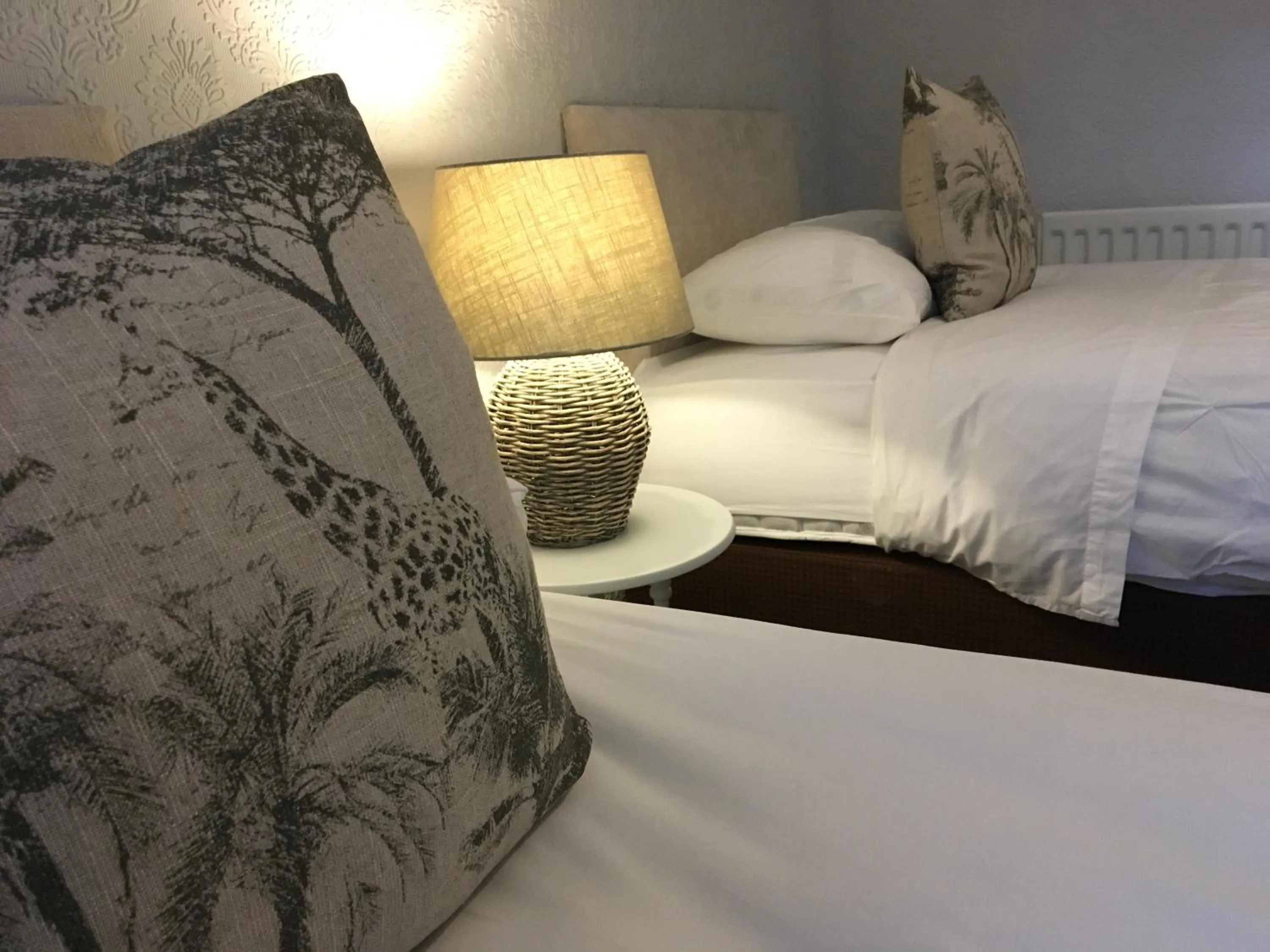 Other in Mode - The Old School House