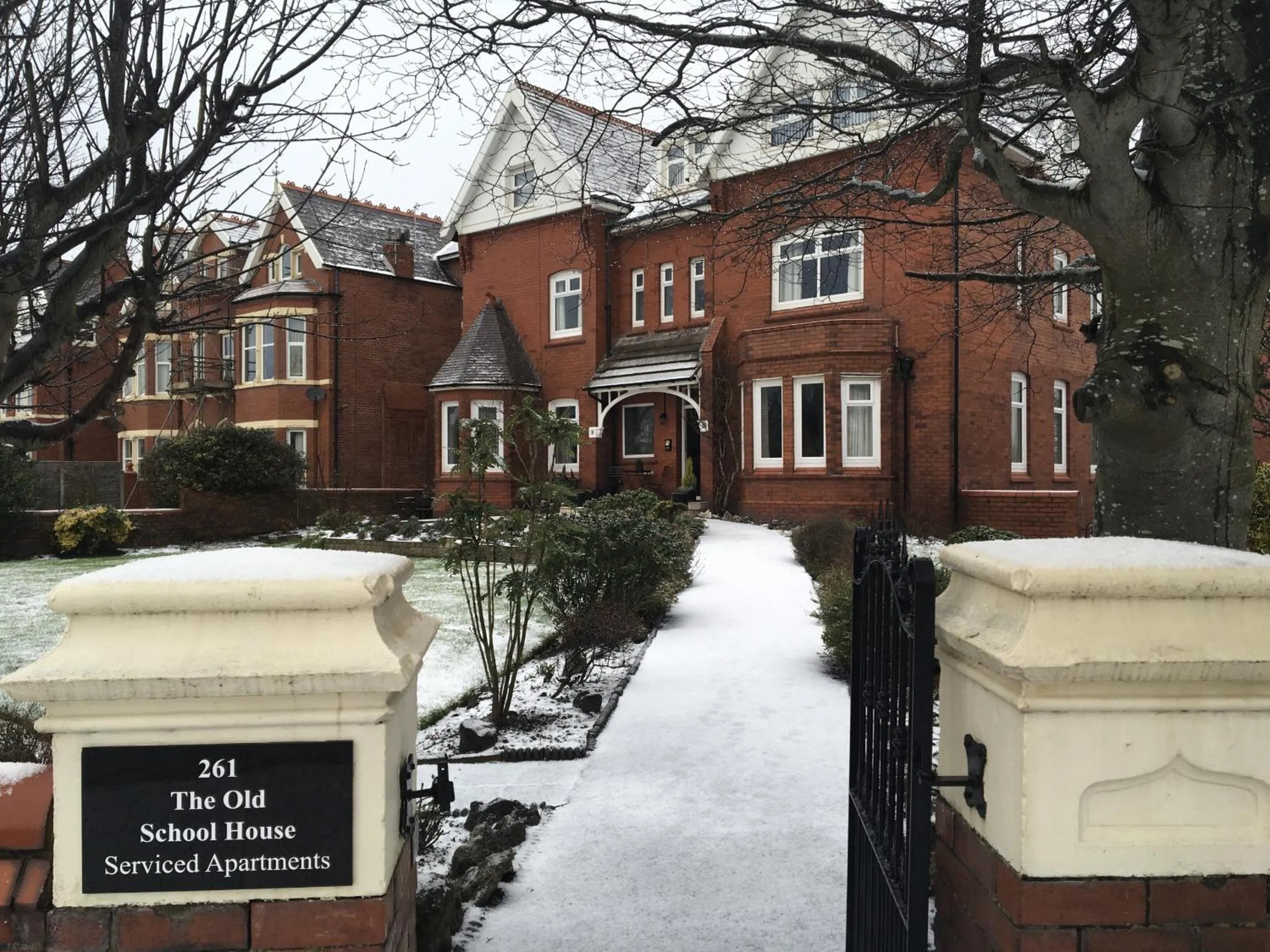 Property building in Mode - The Old School House