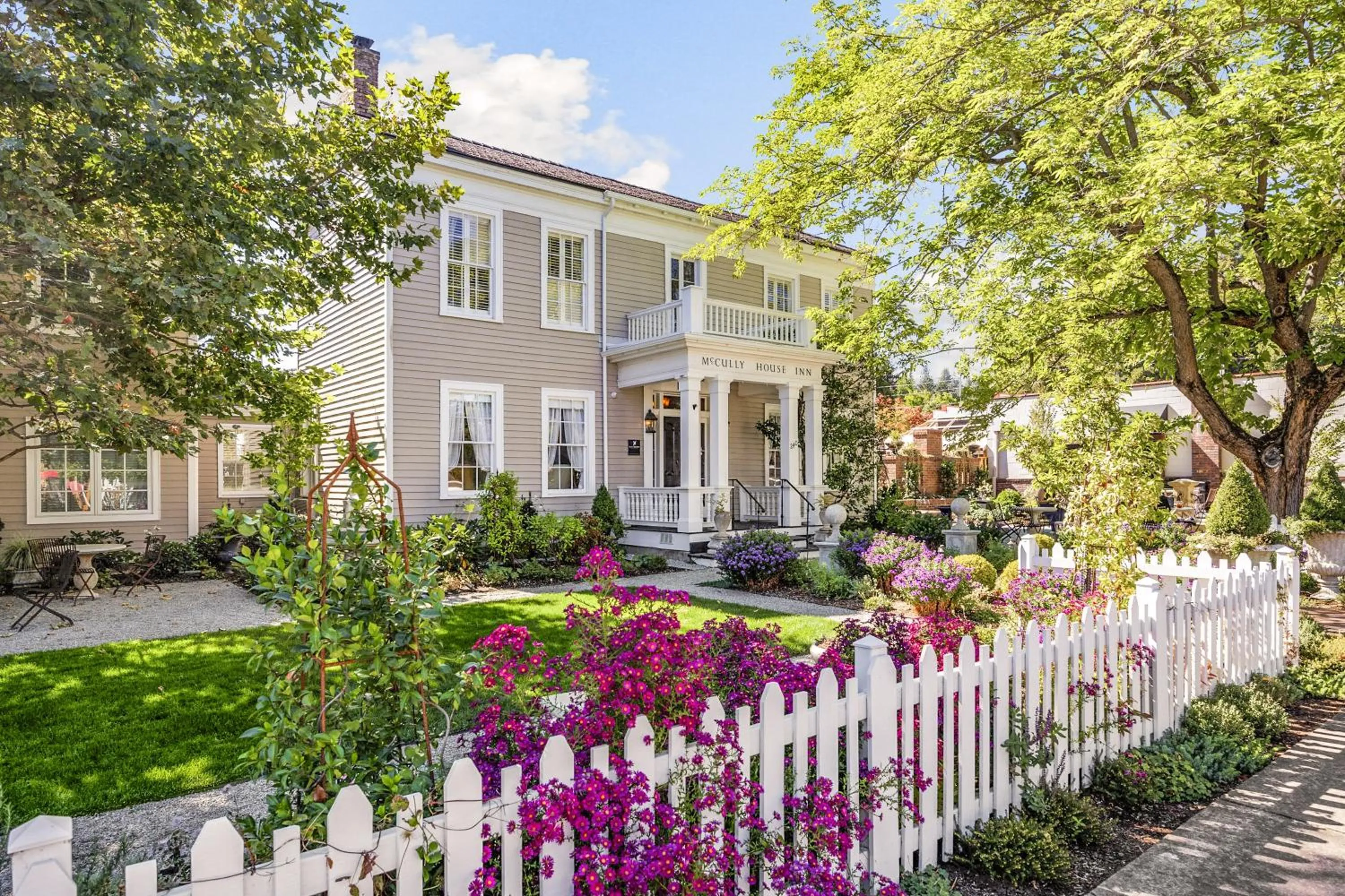 Garden in McCully House Inn