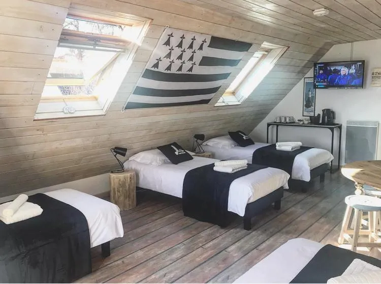 Bed in Île ô des capucins