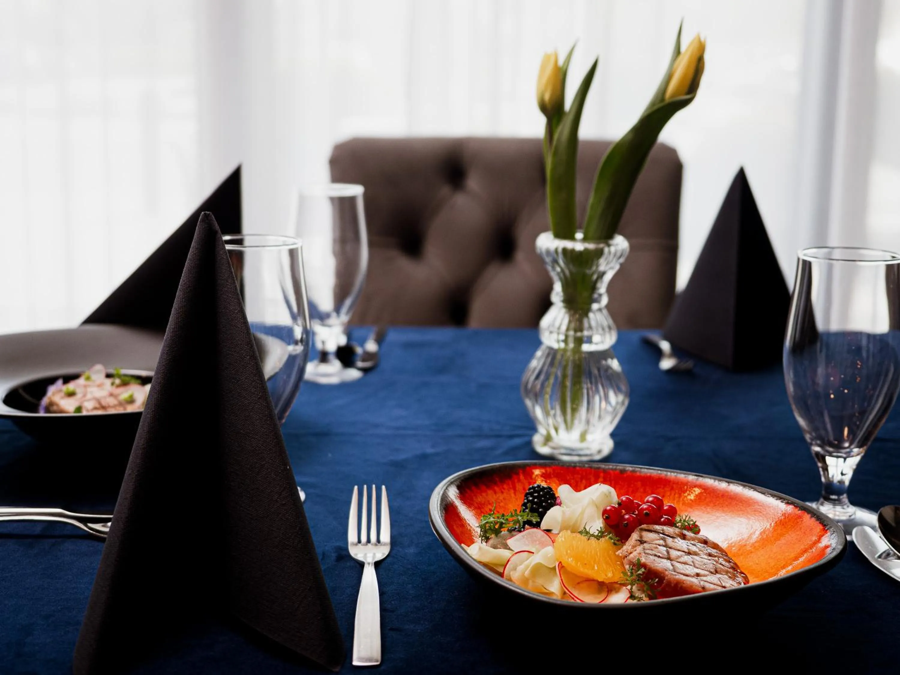 Food and drinks in Hotel Scout