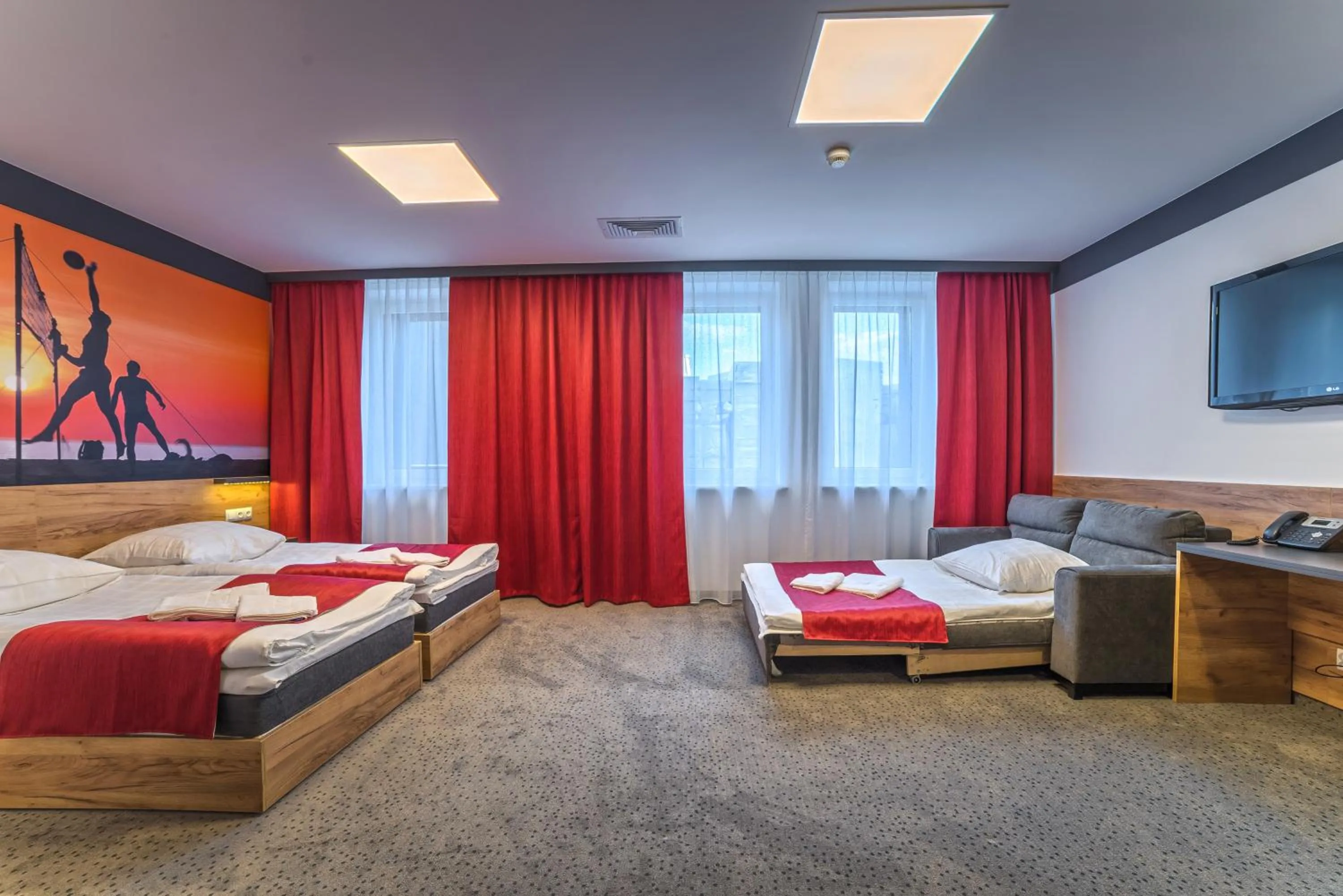 Photo of the whole room, Bed in Hotel Scout