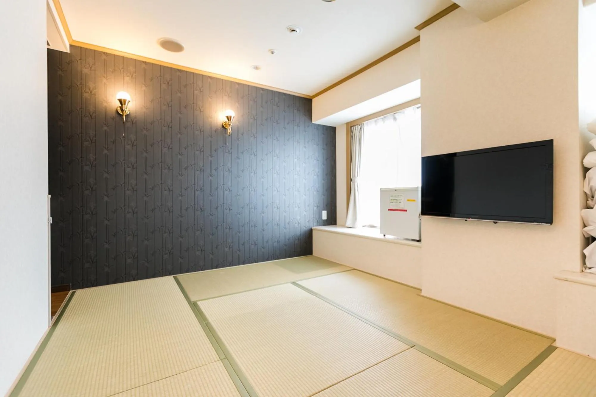 Photo of the whole room in U-Community Hotel